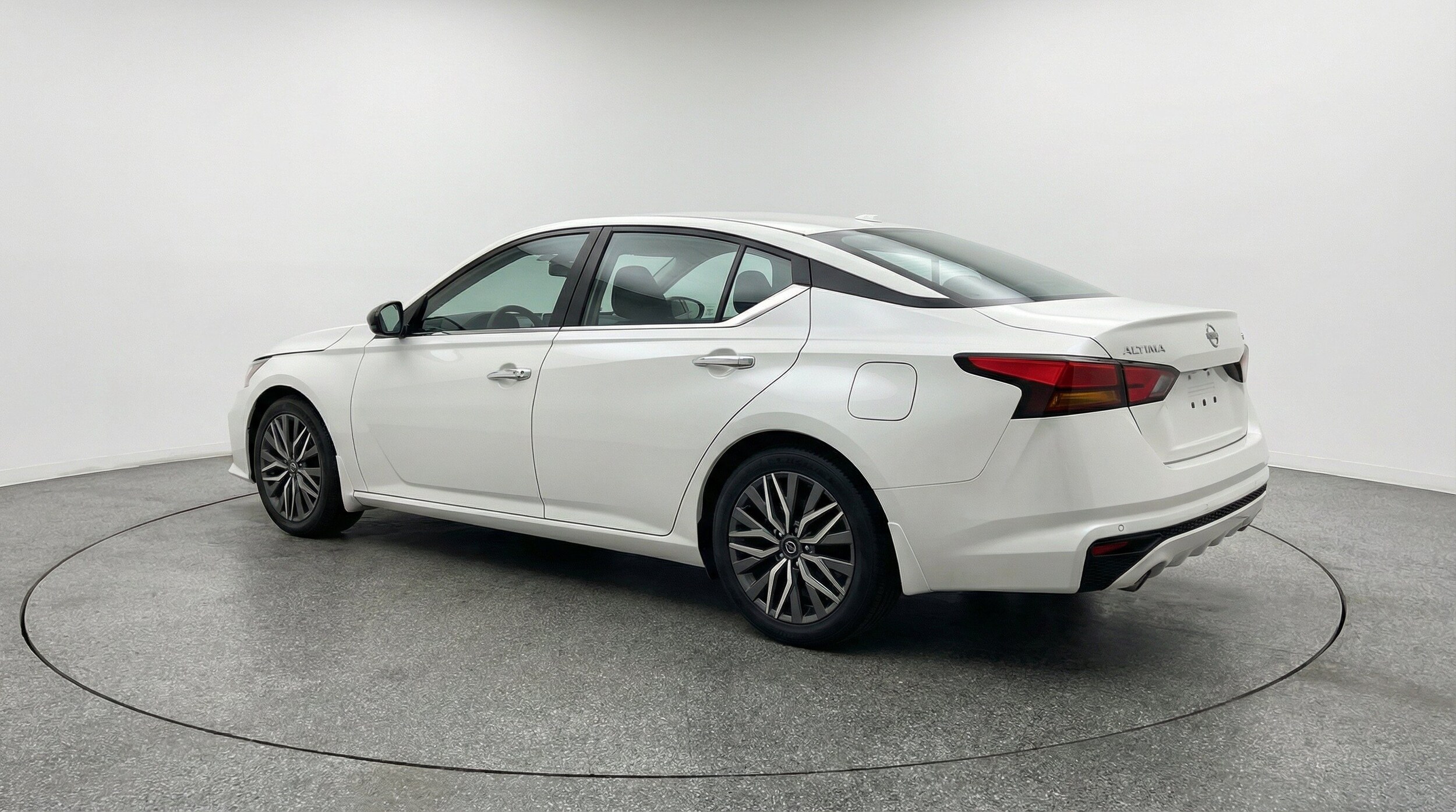 Thumbnail: 2025 Nissan Altima - 6