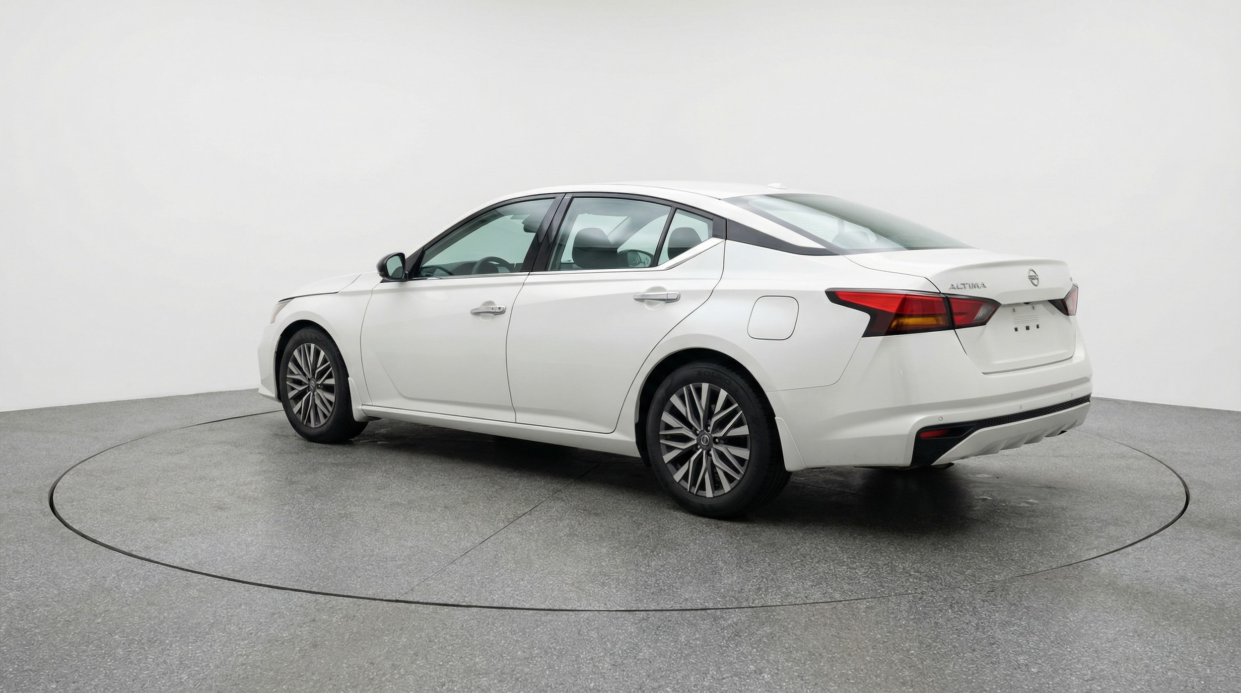 Thumbnail: 2025 Nissan Altima - 5