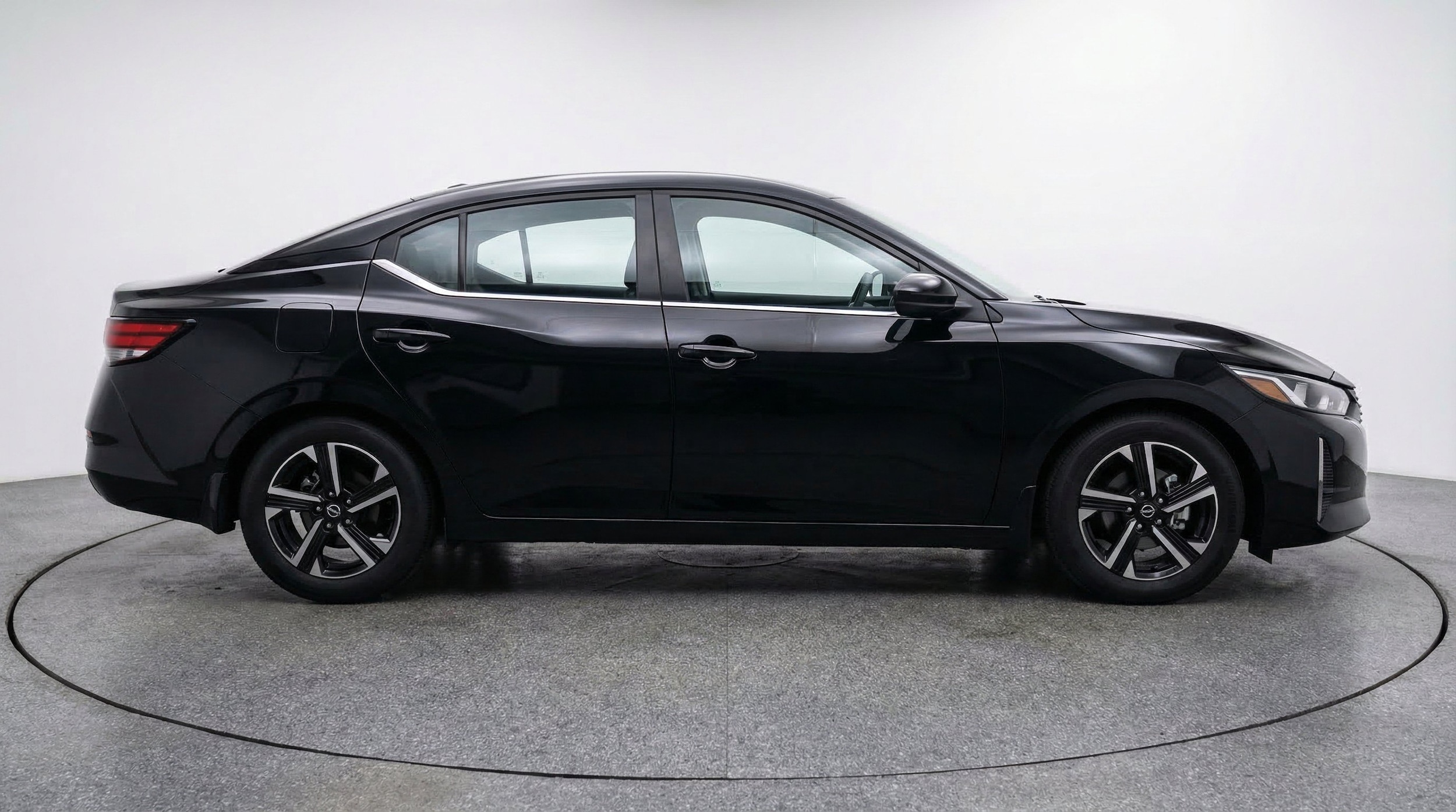 Thumbnail: 2025 Nissan Sentra - 10