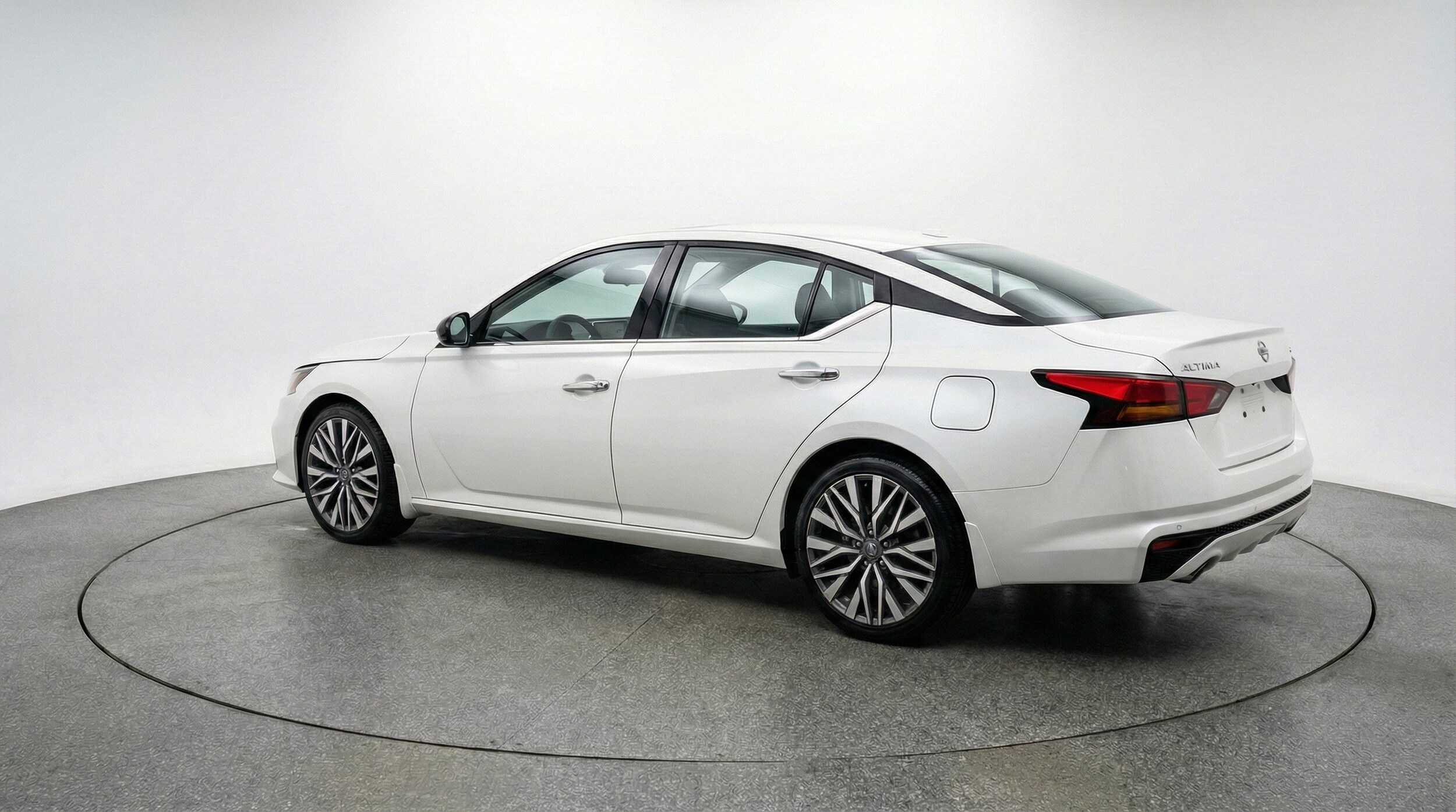 Thumbnail: 2025 Nissan Altima - 6