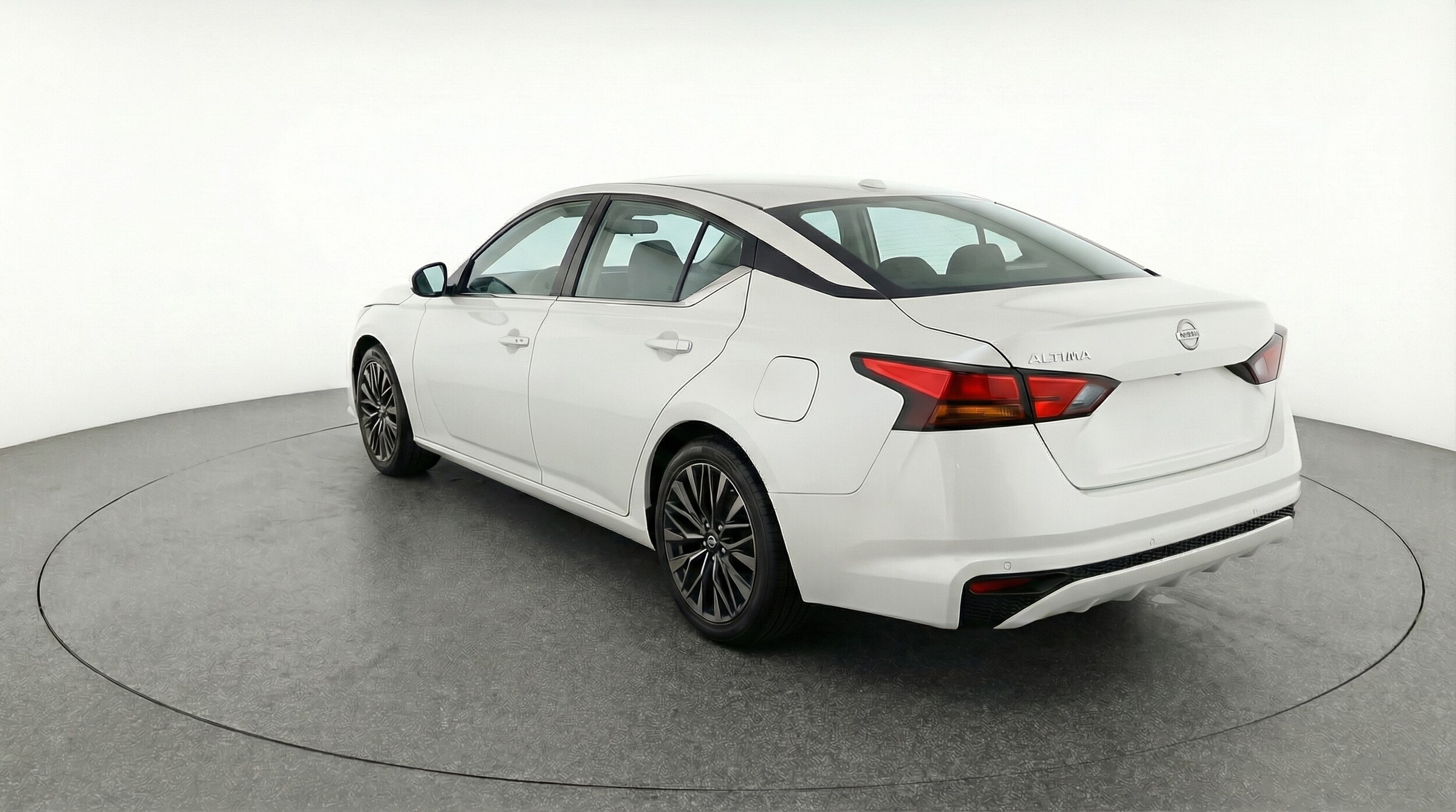 Thumbnail: 2025 Nissan Altima - 5
