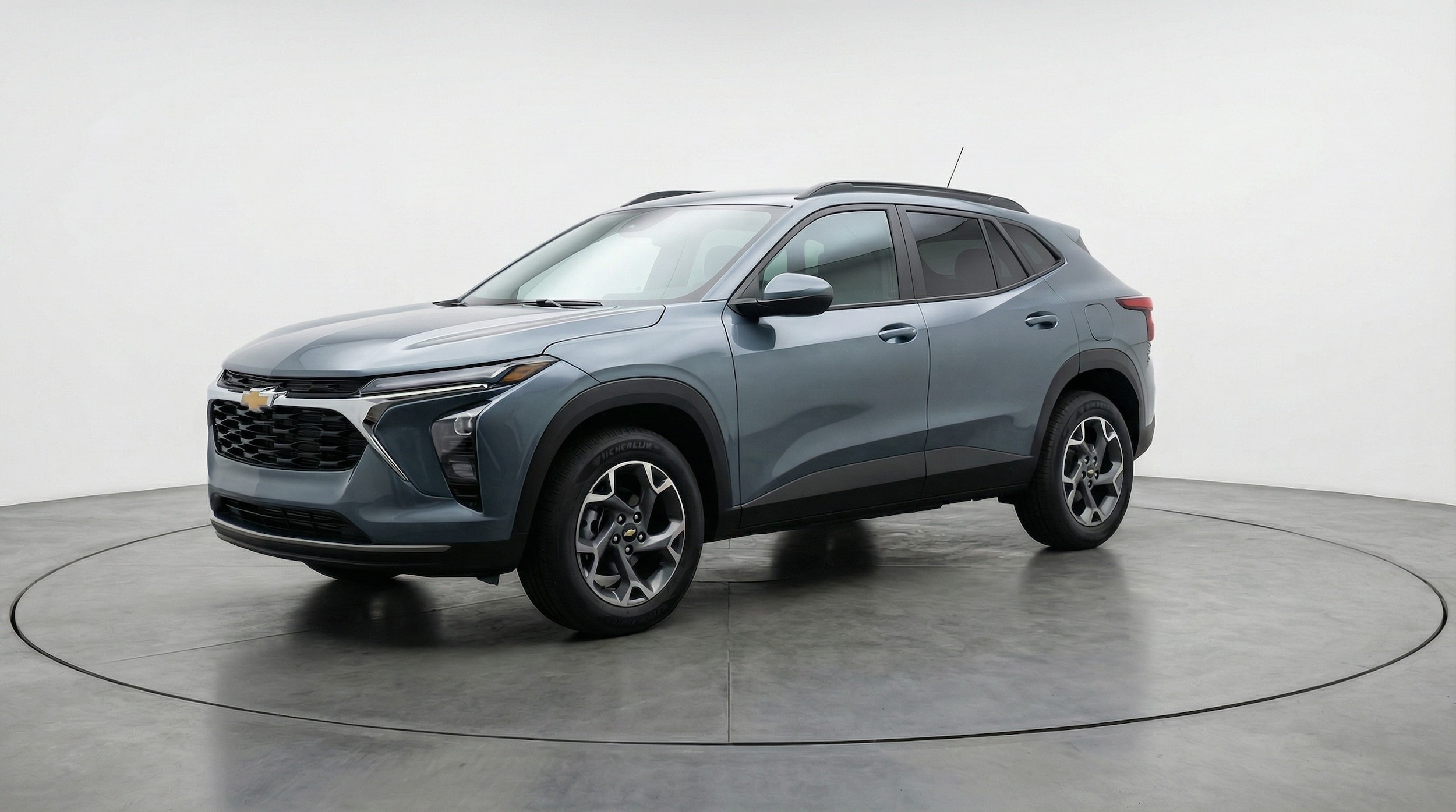 Thumbnail: 2025 Chevrolet Trax - 3