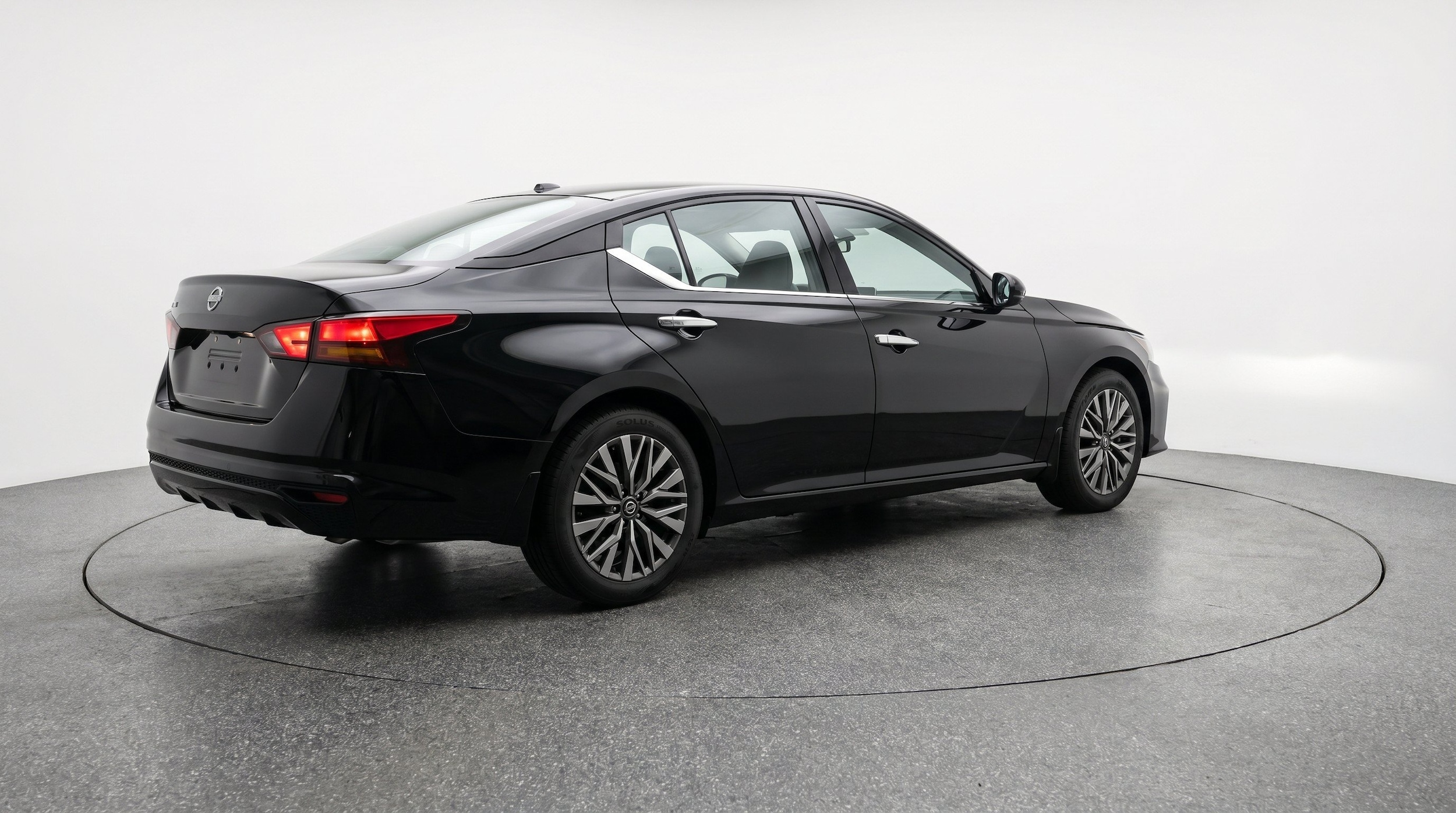 Thumbnail: 2025 Nissan Altima - 9