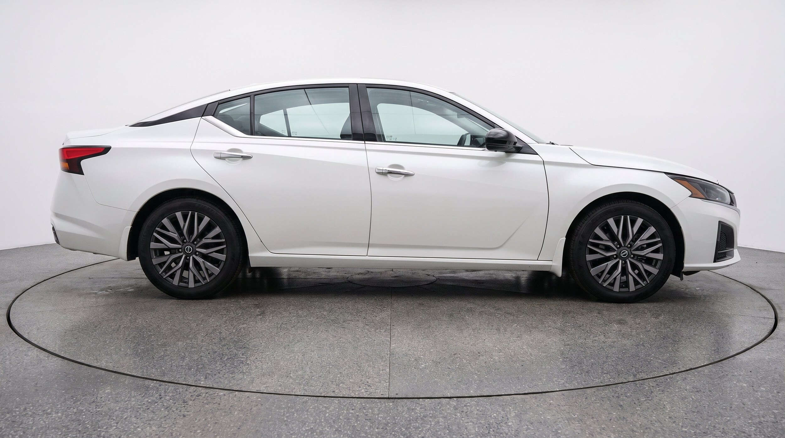 Thumbnail: 2025 Nissan Altima - 11