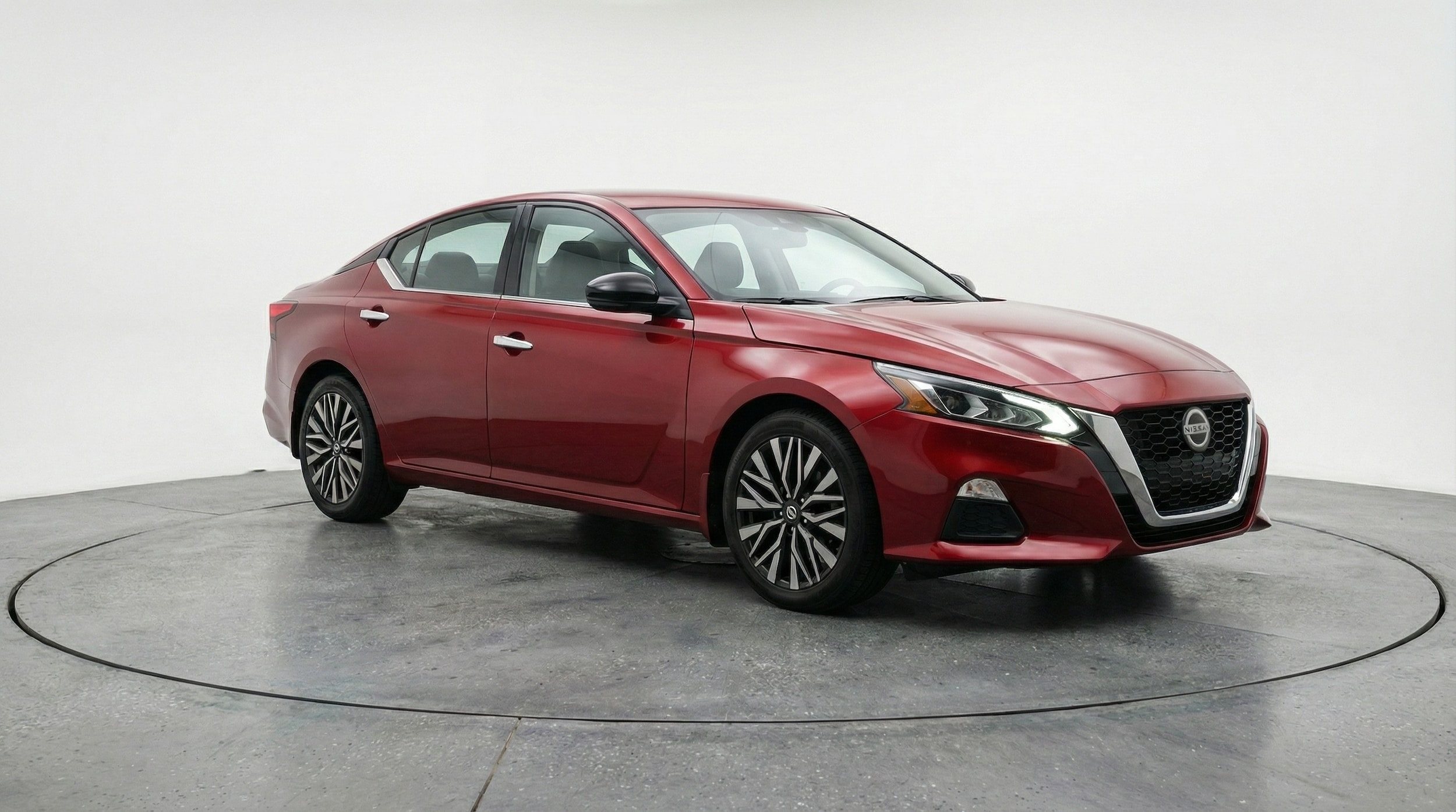 Thumbnail: 2025 Nissan Altima - 1