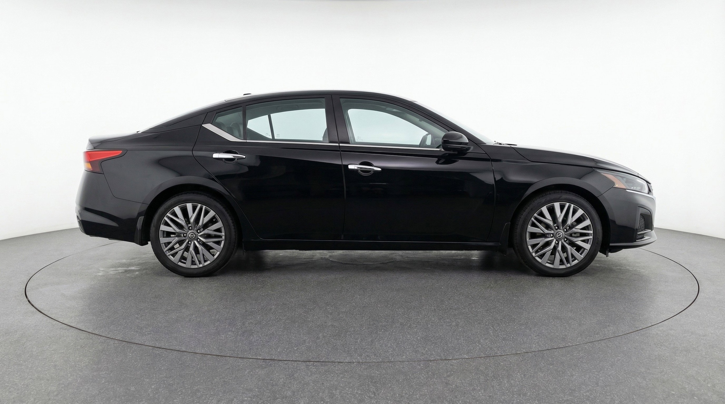 Thumbnail: 2025 Nissan Altima - 11
