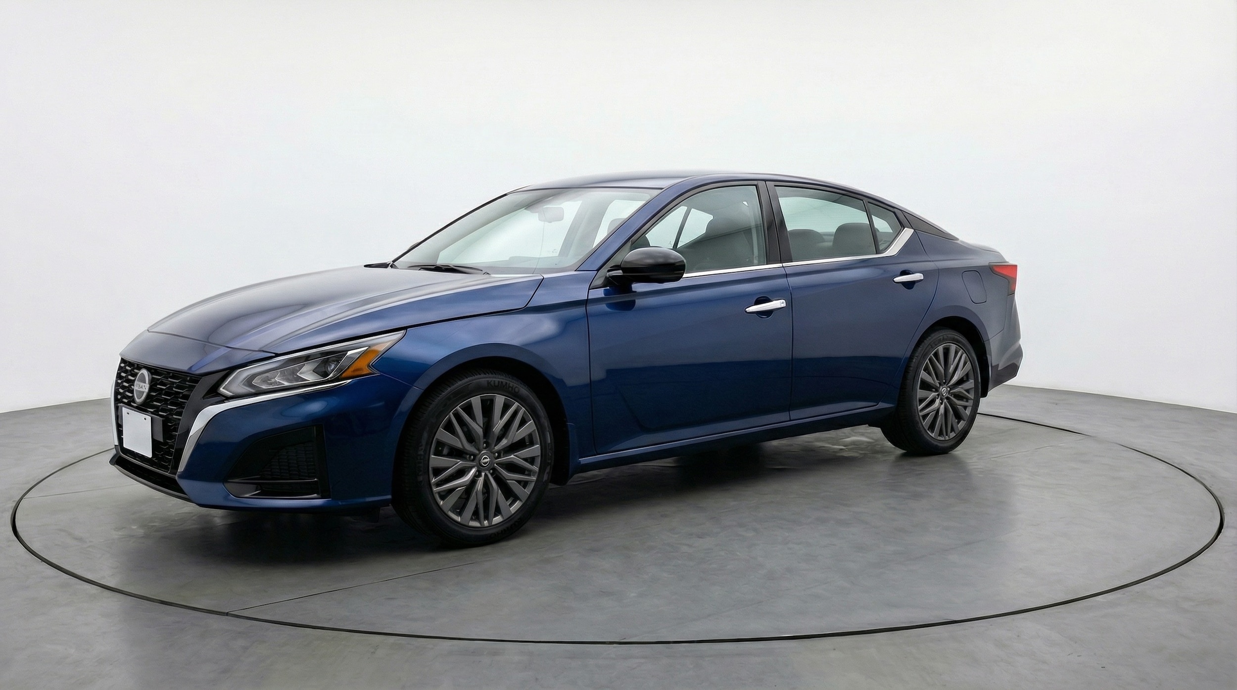 Thumbnail: 2025 Nissan Altima - 3