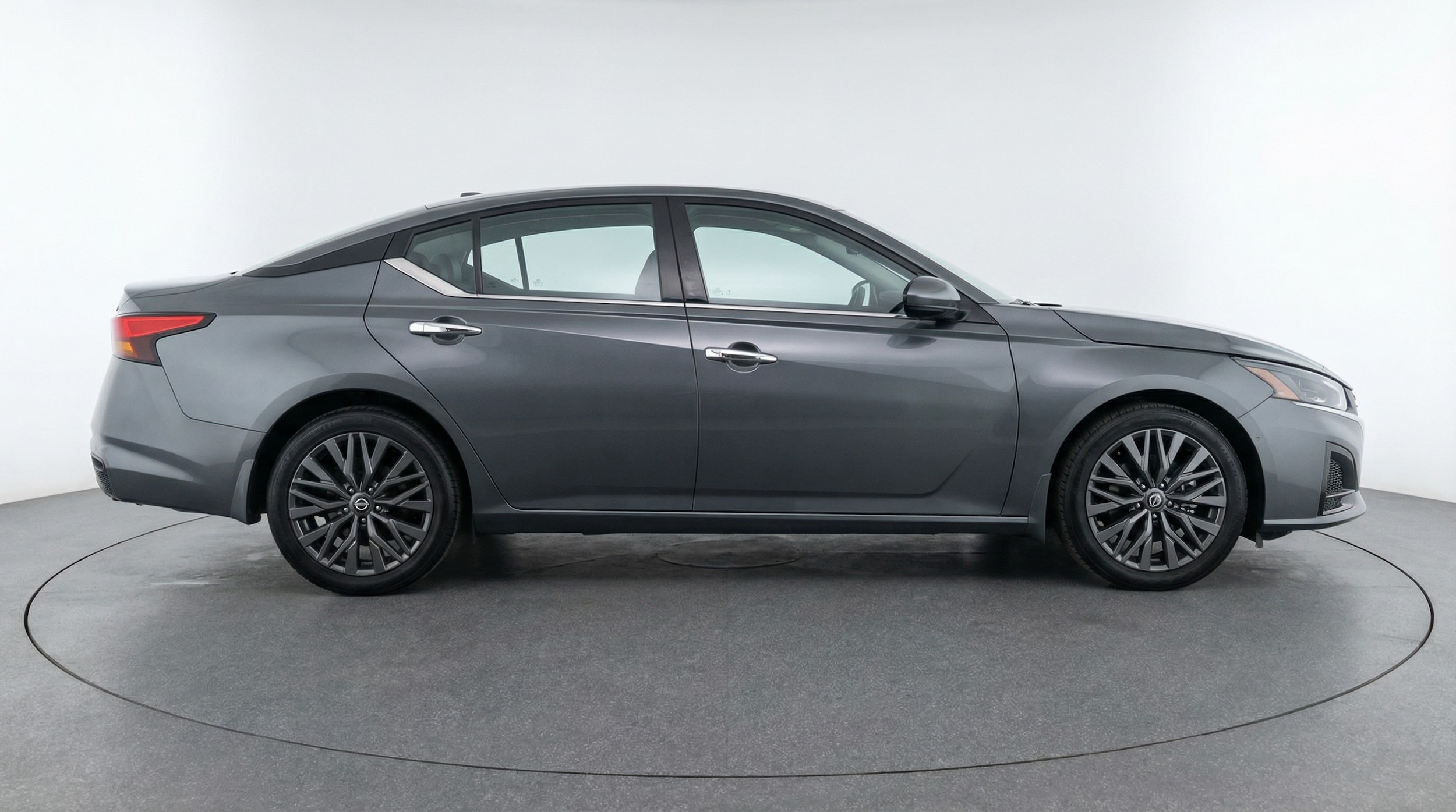 Thumbnail: 2025 Nissan Altima - 8