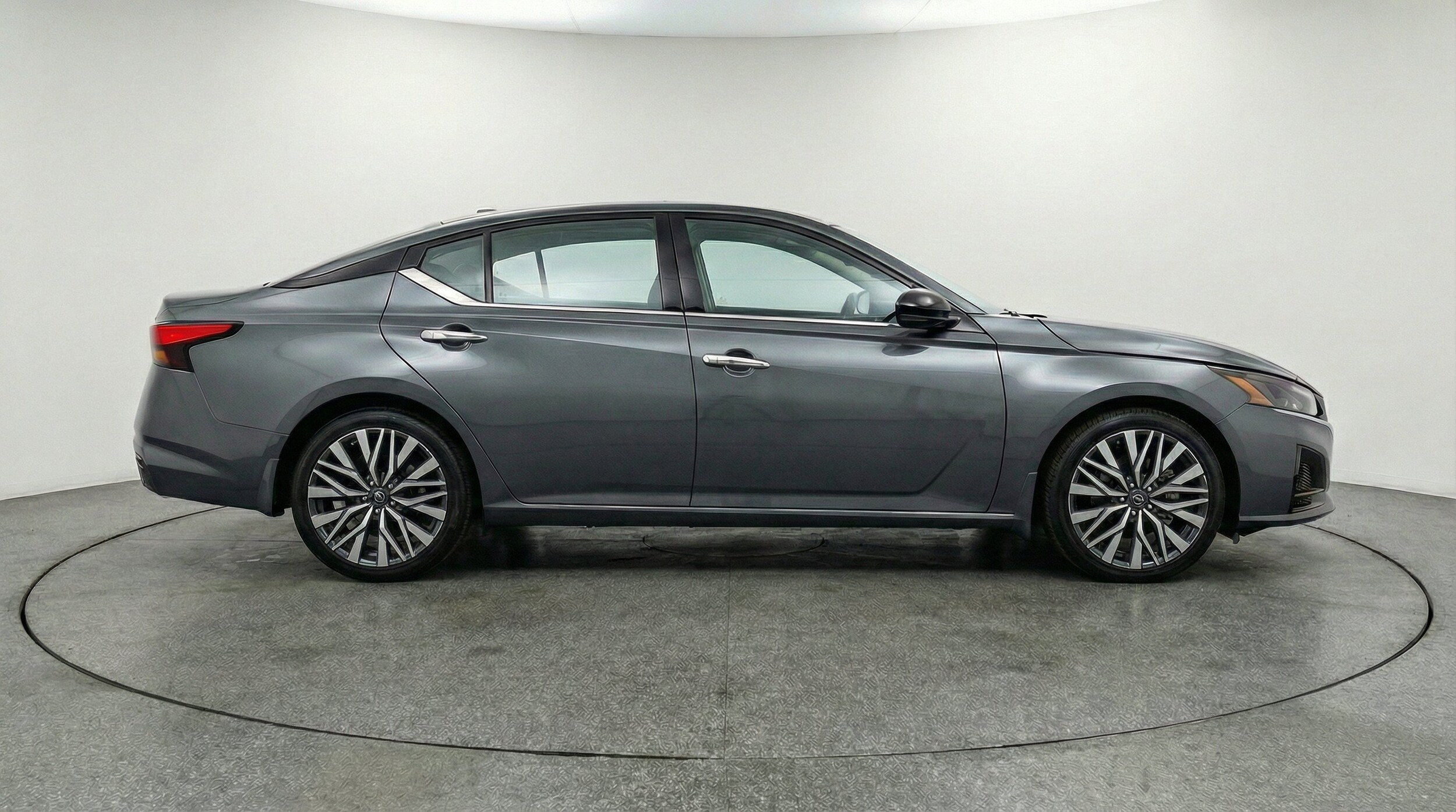 Thumbnail: 2025 Nissan Altima - 11