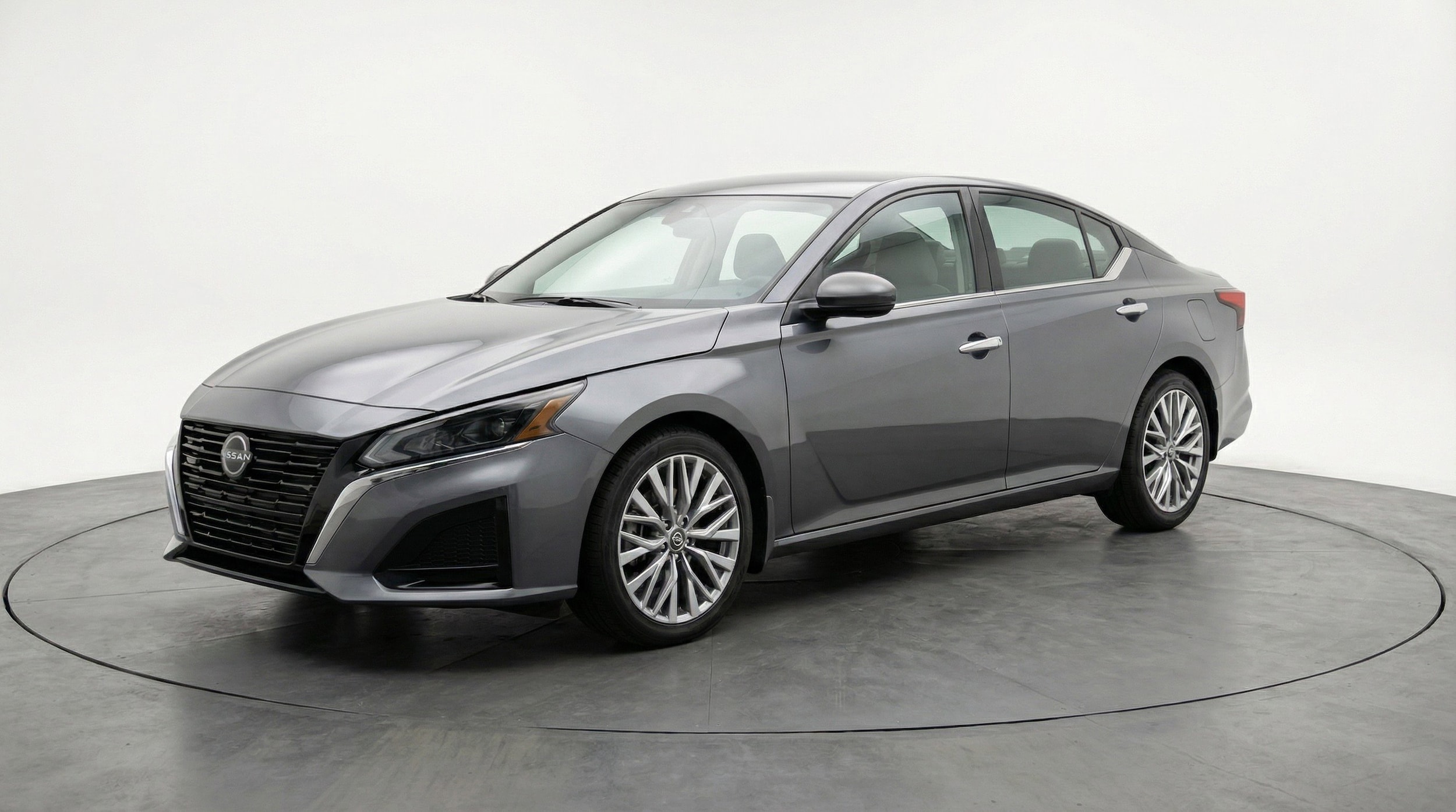 Thumbnail: 2025 Nissan Altima - 3
