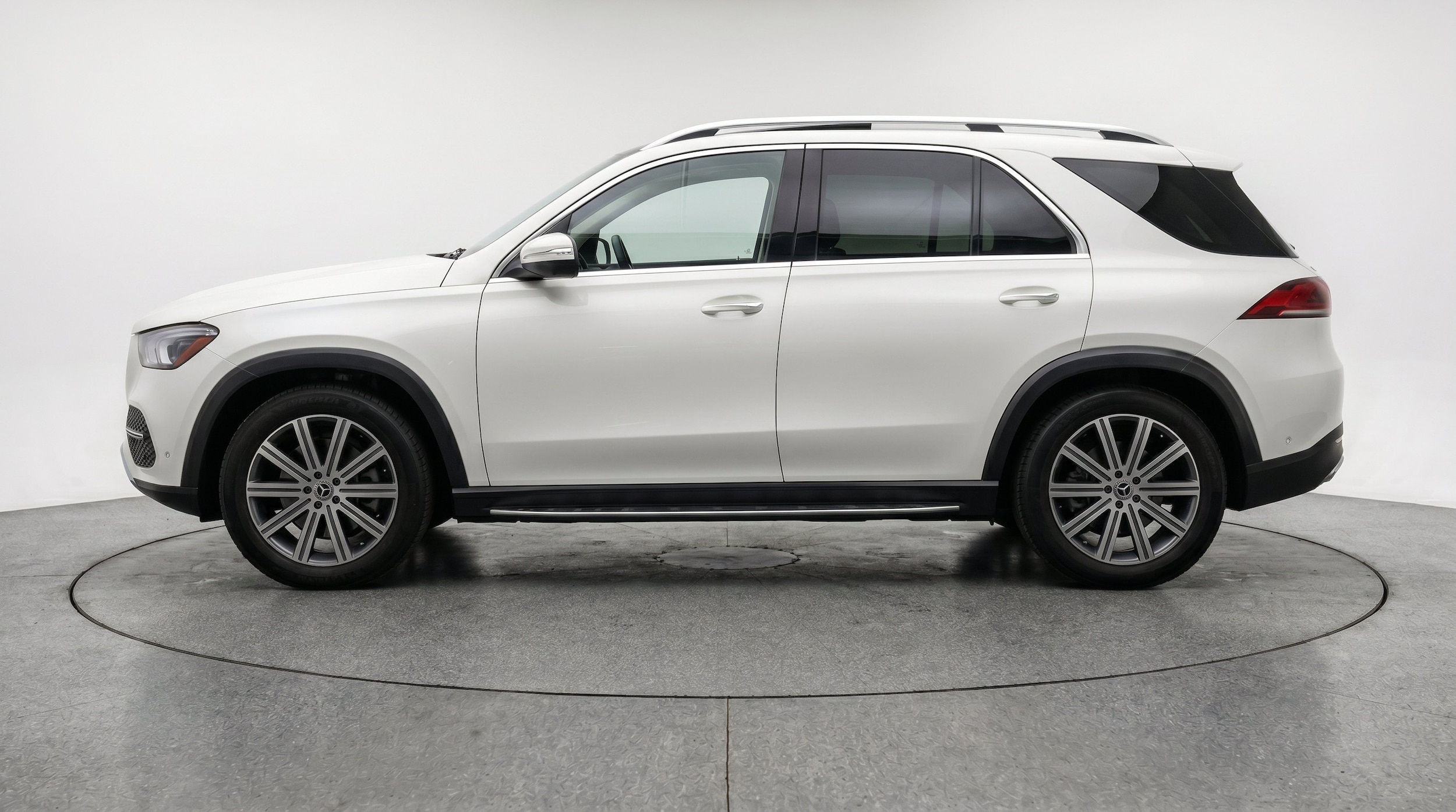 Thumbnail: 2026 Mercedes-Benz GLE - 5
