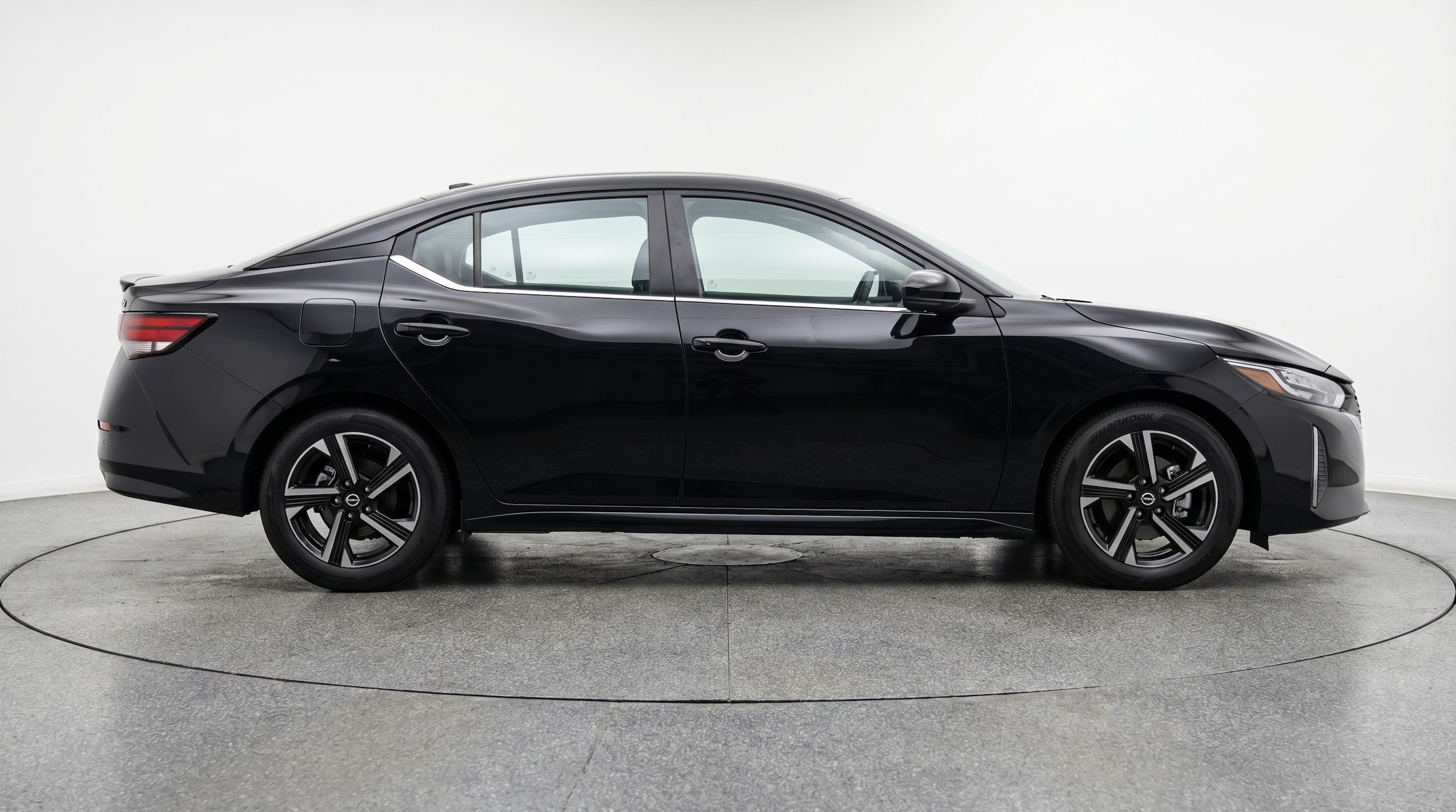 Thumbnail: 2025 Nissan Sentra - 8