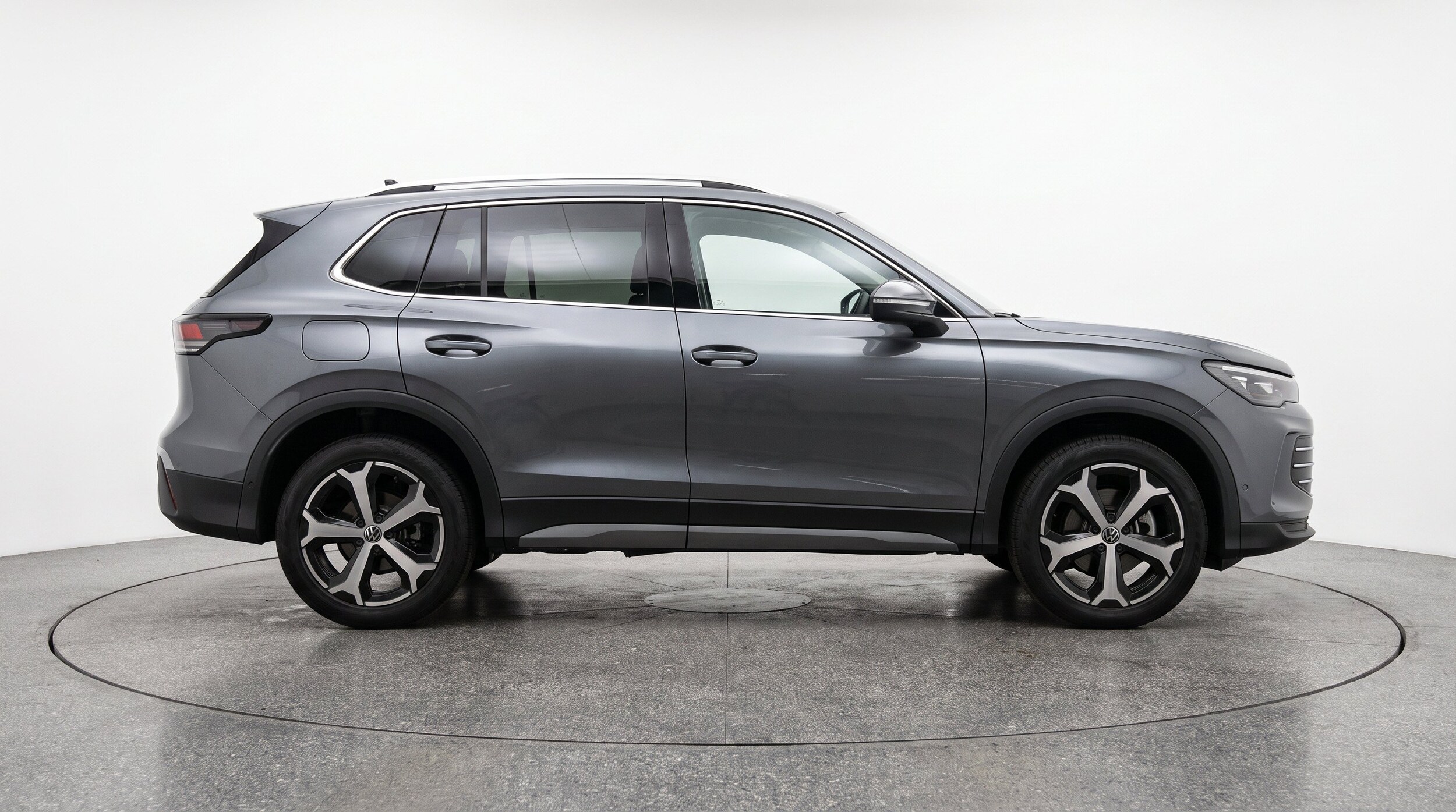 Thumbnail: 2026 Volkswagen Tiguan - 11