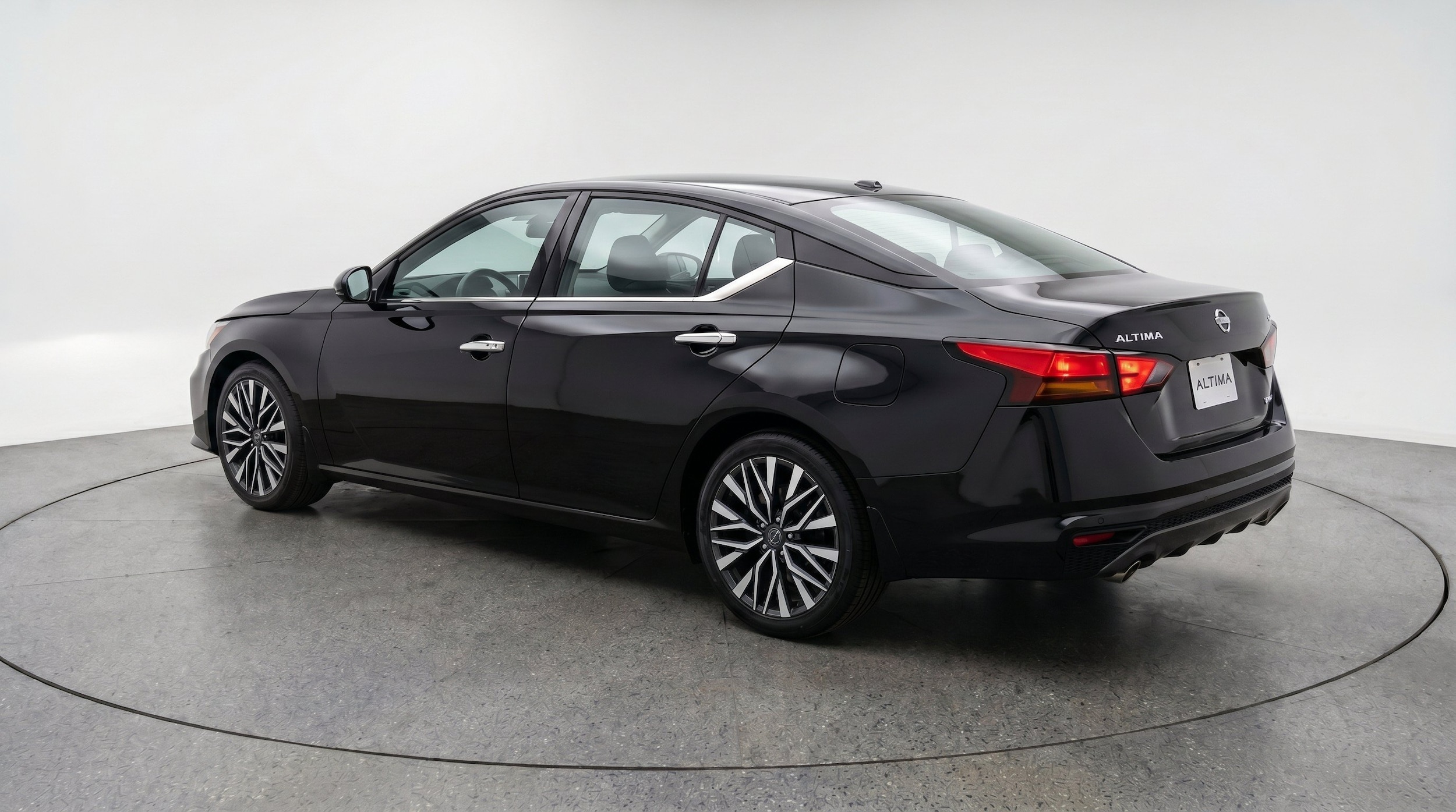 Thumbnail: 2025 Nissan Altima - 6