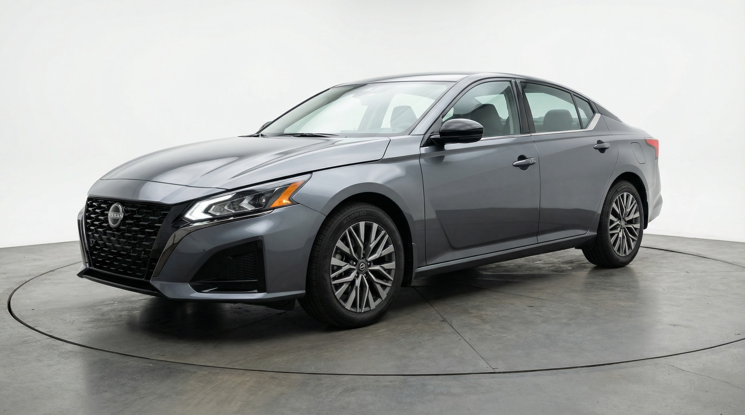 Thumbnail: 2025 Nissan Altima - 3