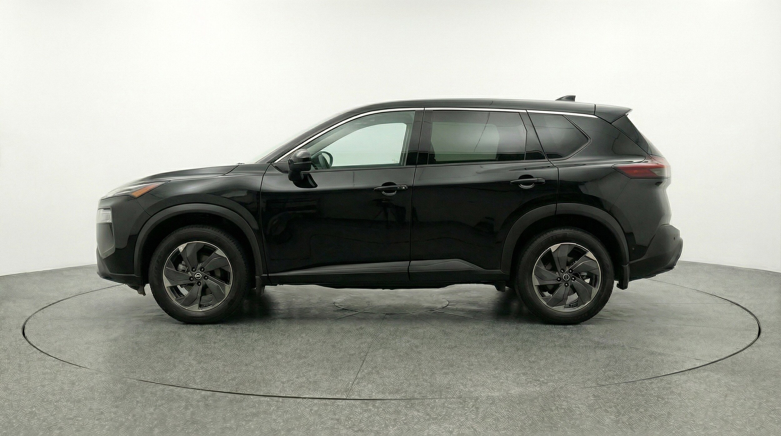 Thumbnail: 2025 Nissan Rogue - 5