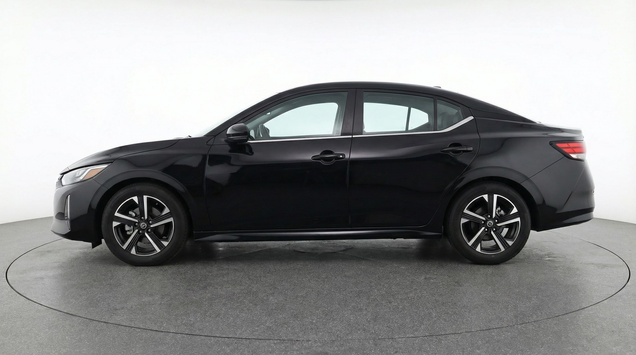 Thumbnail: 2025 Nissan Sentra - 4