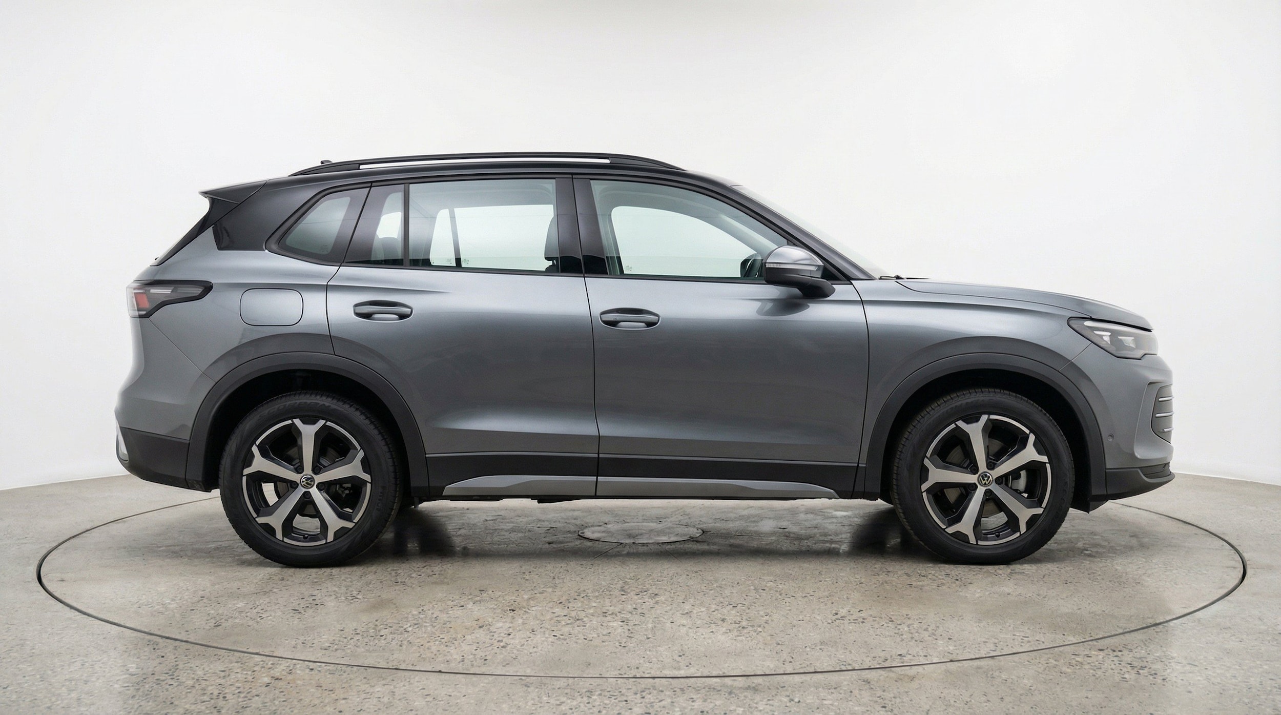 Thumbnail: 2026 Volkswagen Tiguan - 11