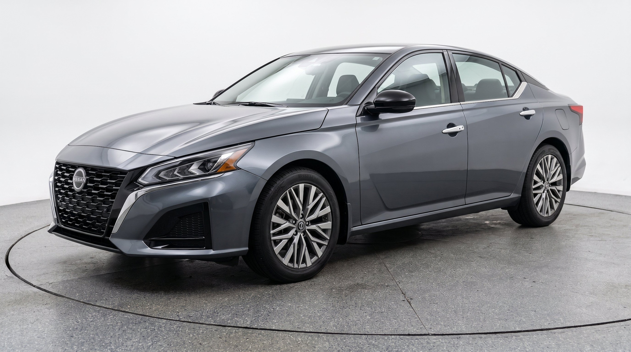 Thumbnail: 2025 Nissan Altima - 3