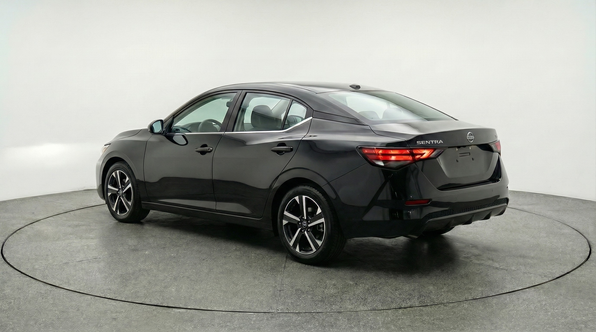 Thumbnail: 2025 Nissan Sentra - 5
