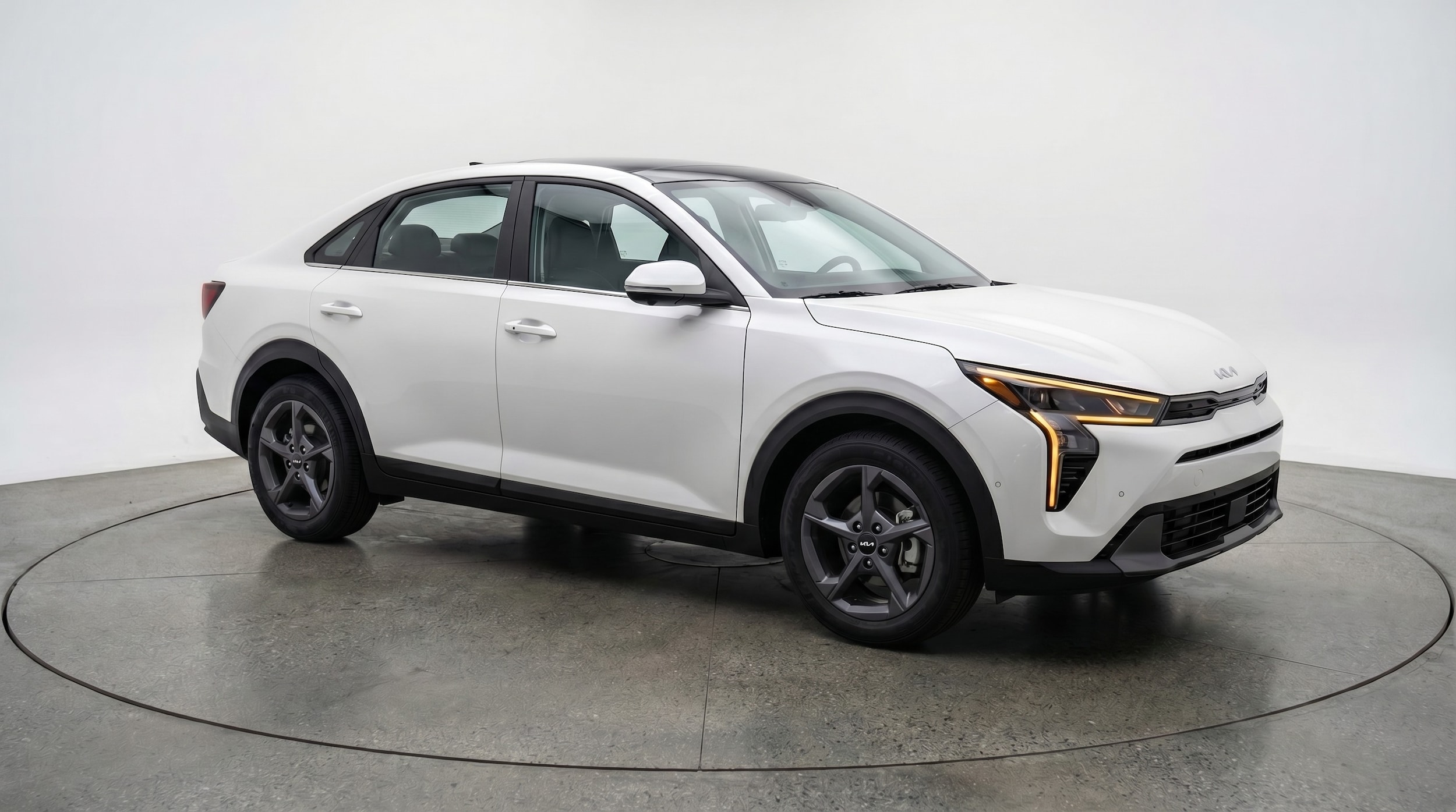 Thumbnail: 2025 Kia K4 - 1
