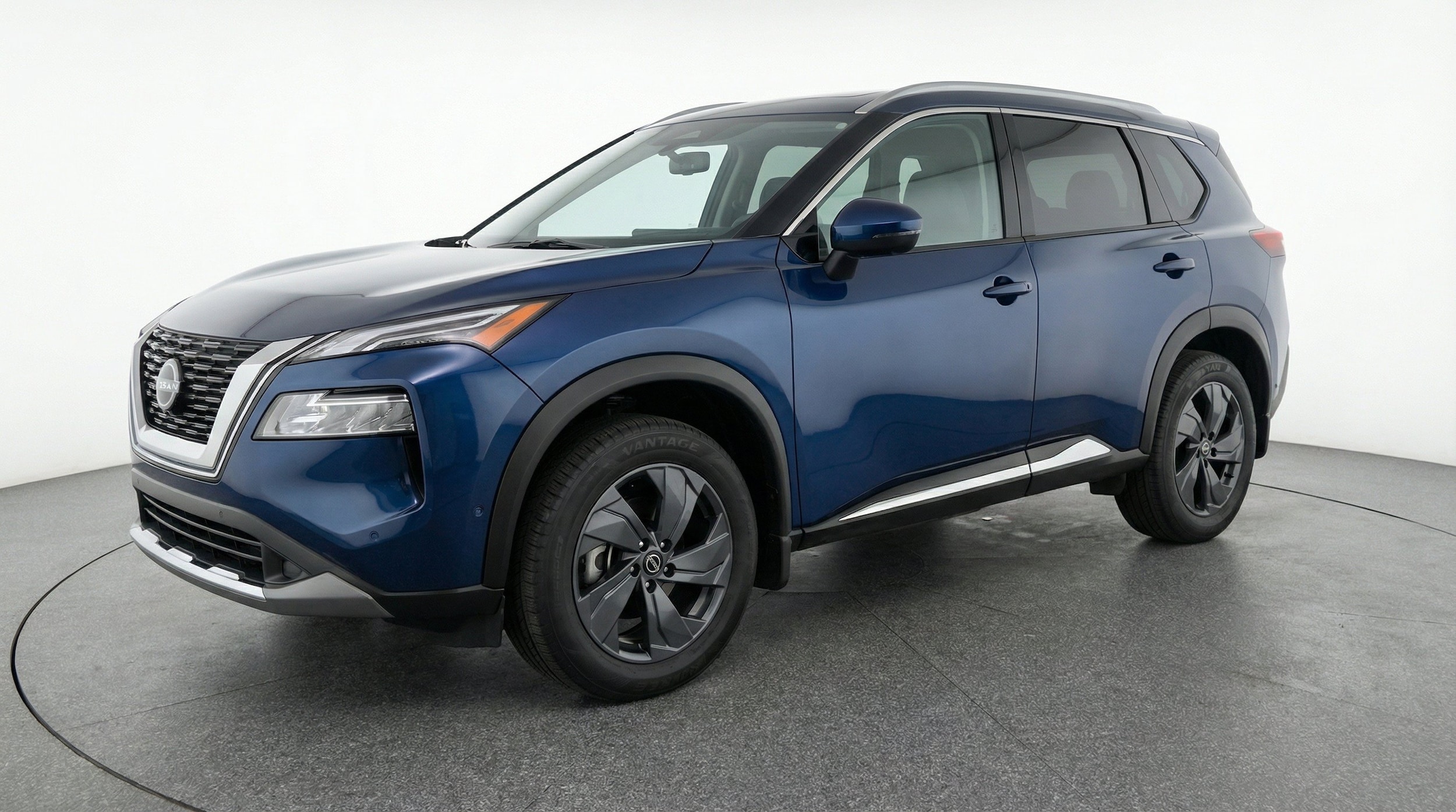 Thumbnail: 2025 Nissan Rogue - 3
