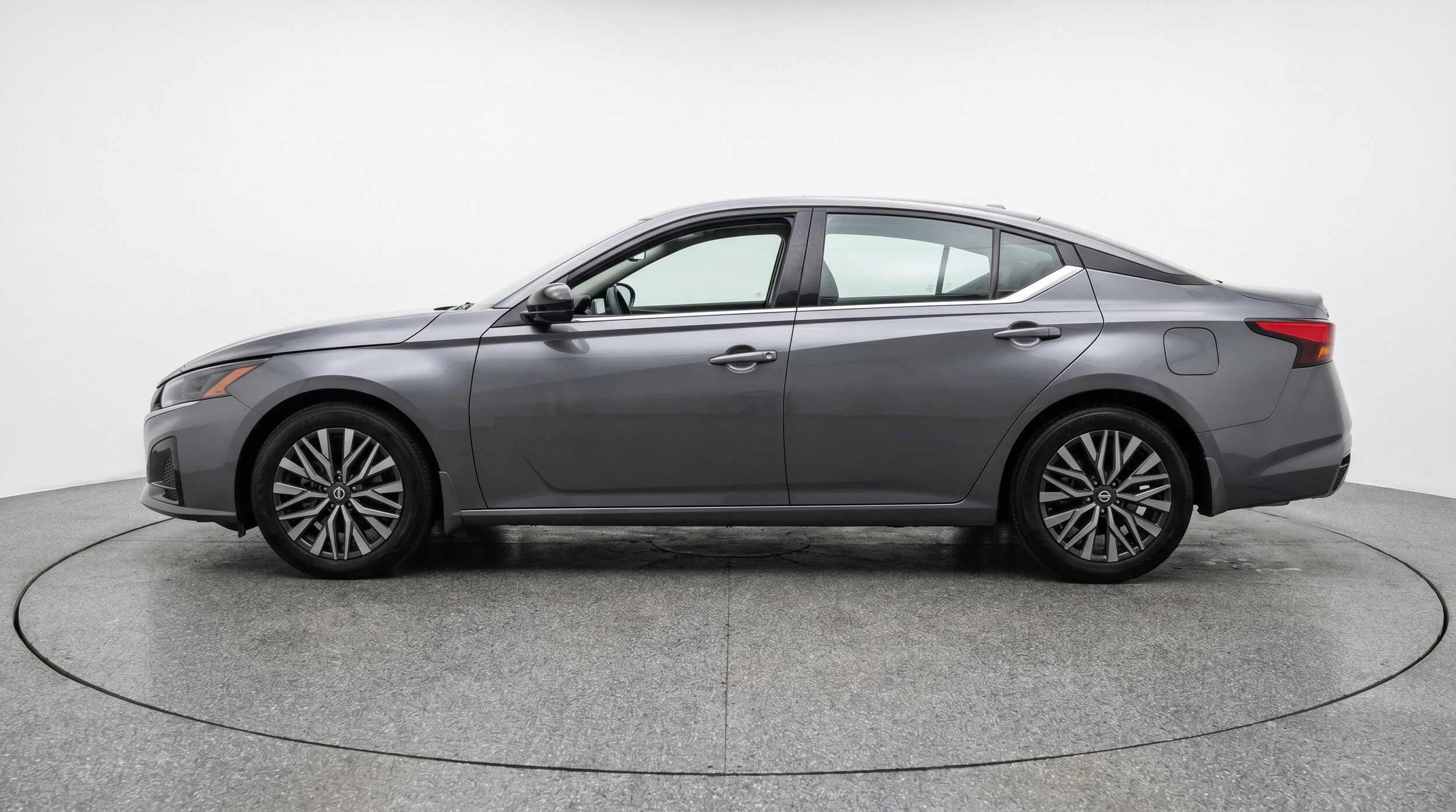 Thumbnail: 2025 Nissan Altima - 5