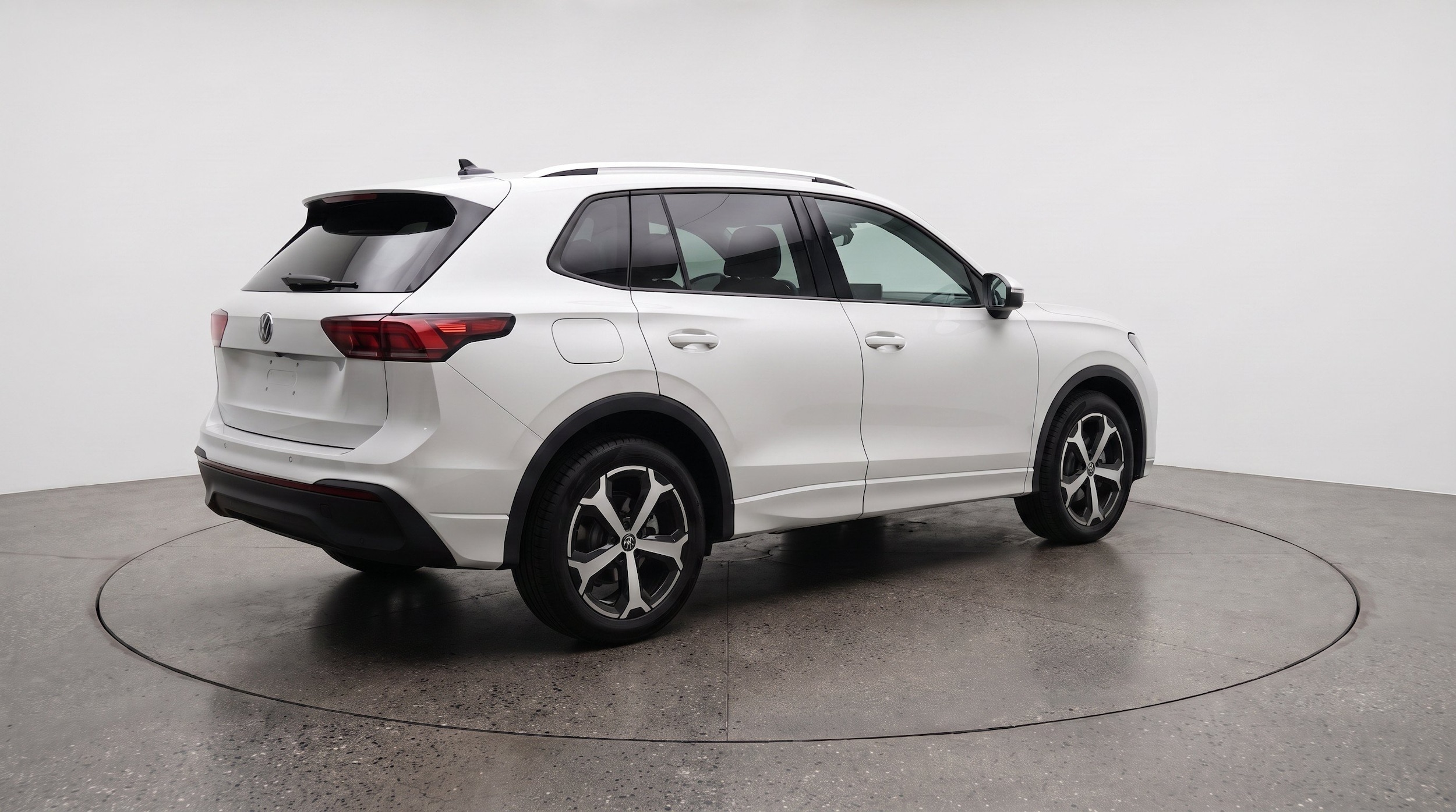Thumbnail: 2026 Volkswagen Tiguan - 9