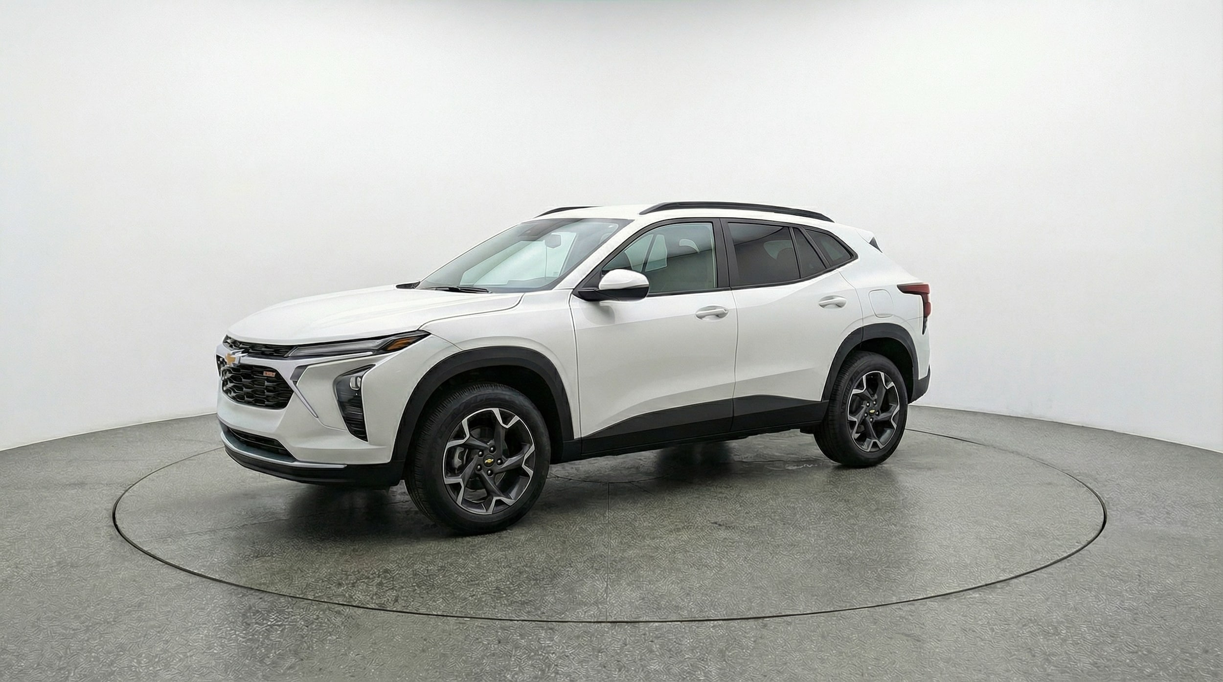 Thumbnail: 2025 Chevrolet Trax - 3