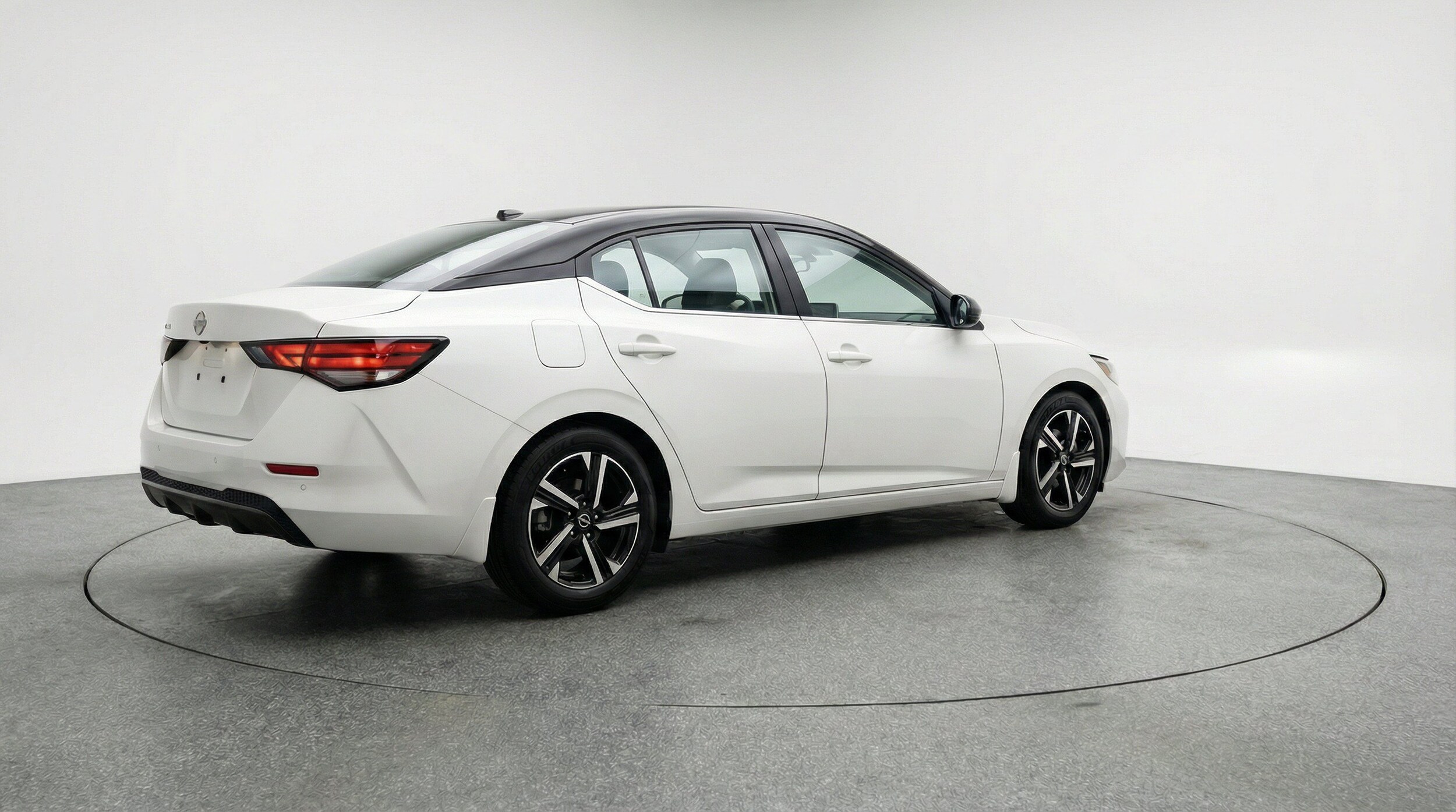 Thumbnail: 2025 Nissan Sentra - 9