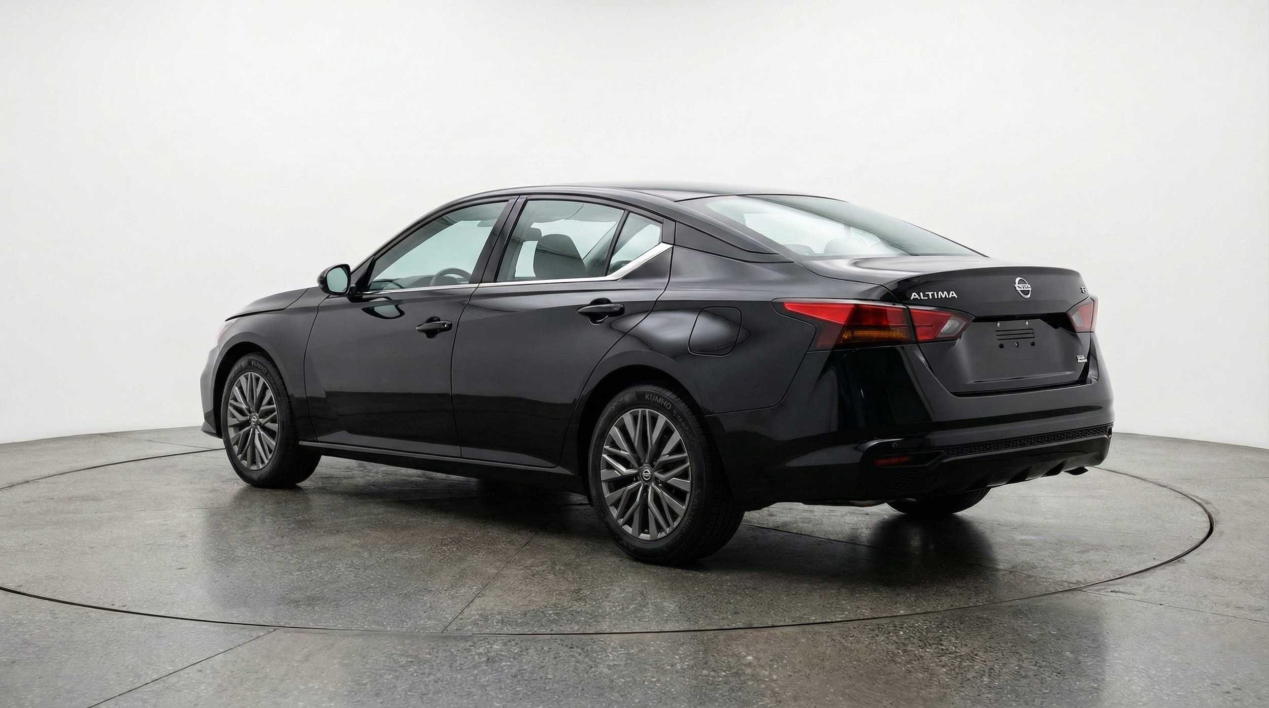 Thumbnail: 2025 Nissan Altima - 5