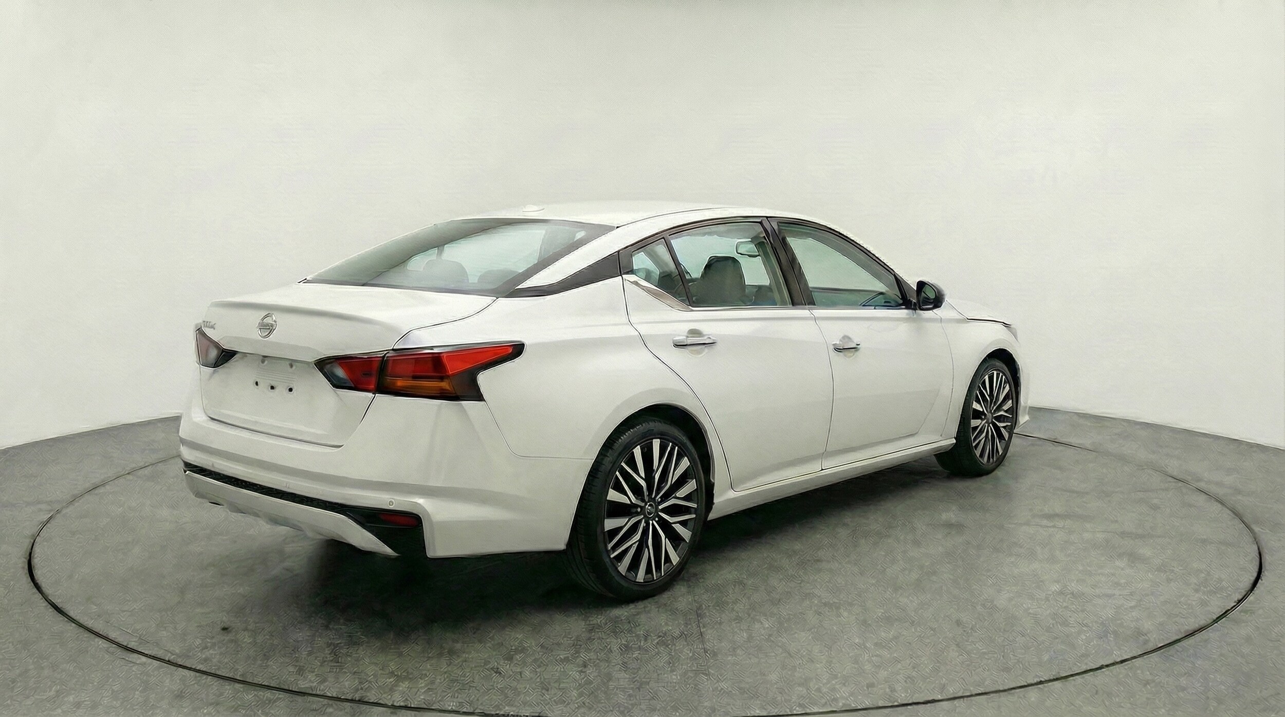 Thumbnail: 2025 Nissan Altima - 7