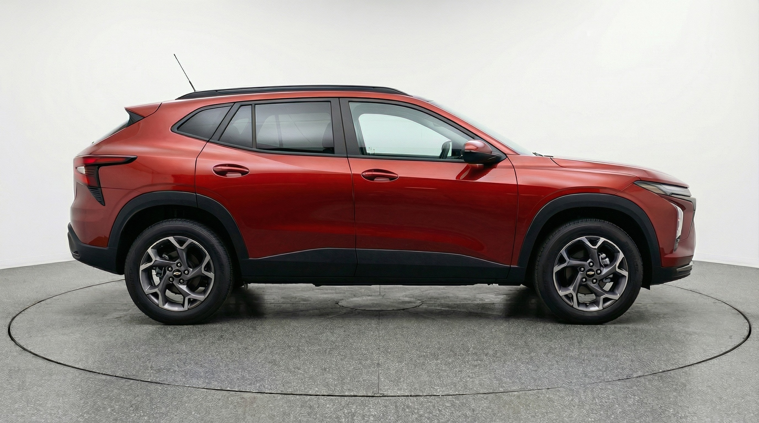 Thumbnail: 2025 Chevrolet Trax - 8