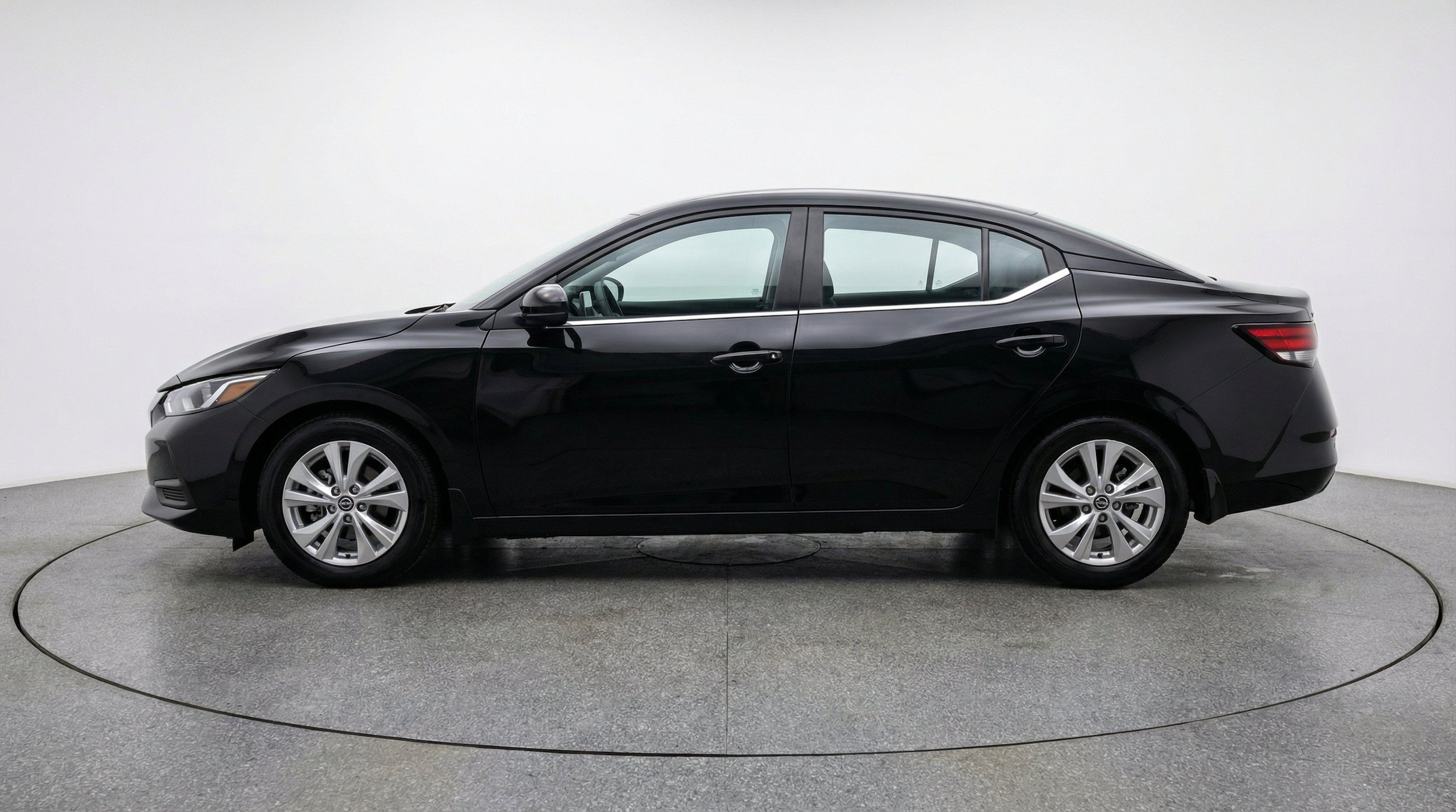 Thumbnail: 2025 Nissan Sentra - 5