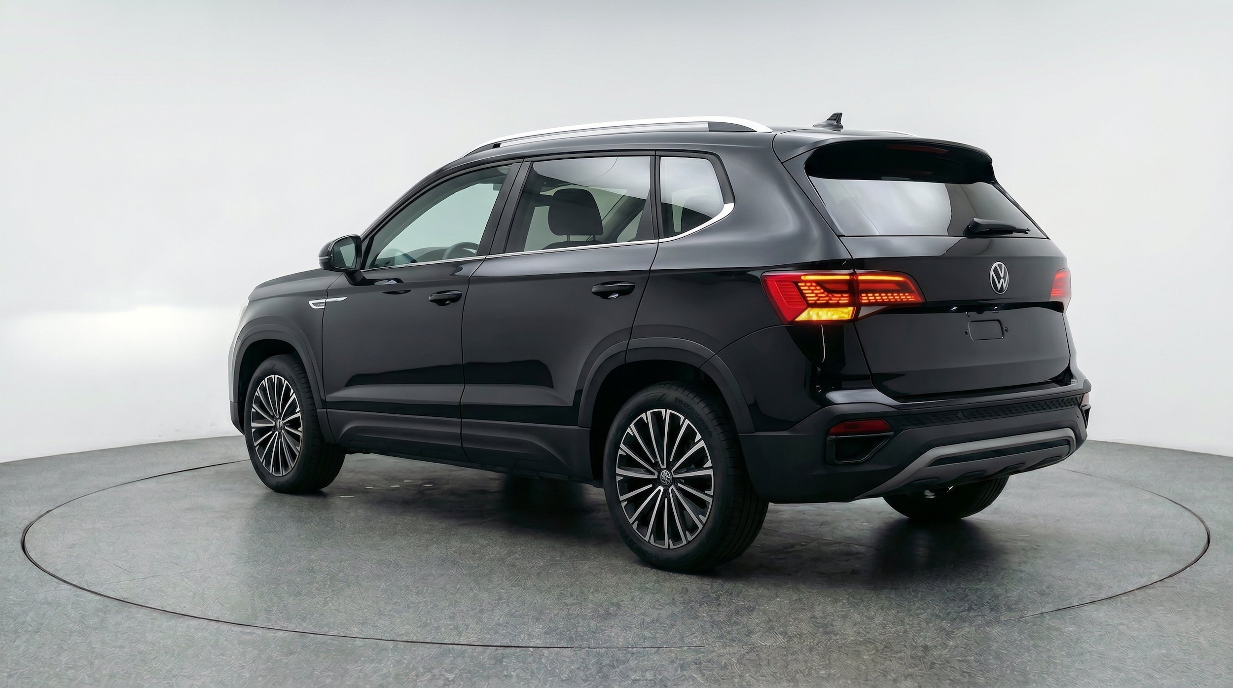Thumbnail: 2026 Volkswagen Taos - 6