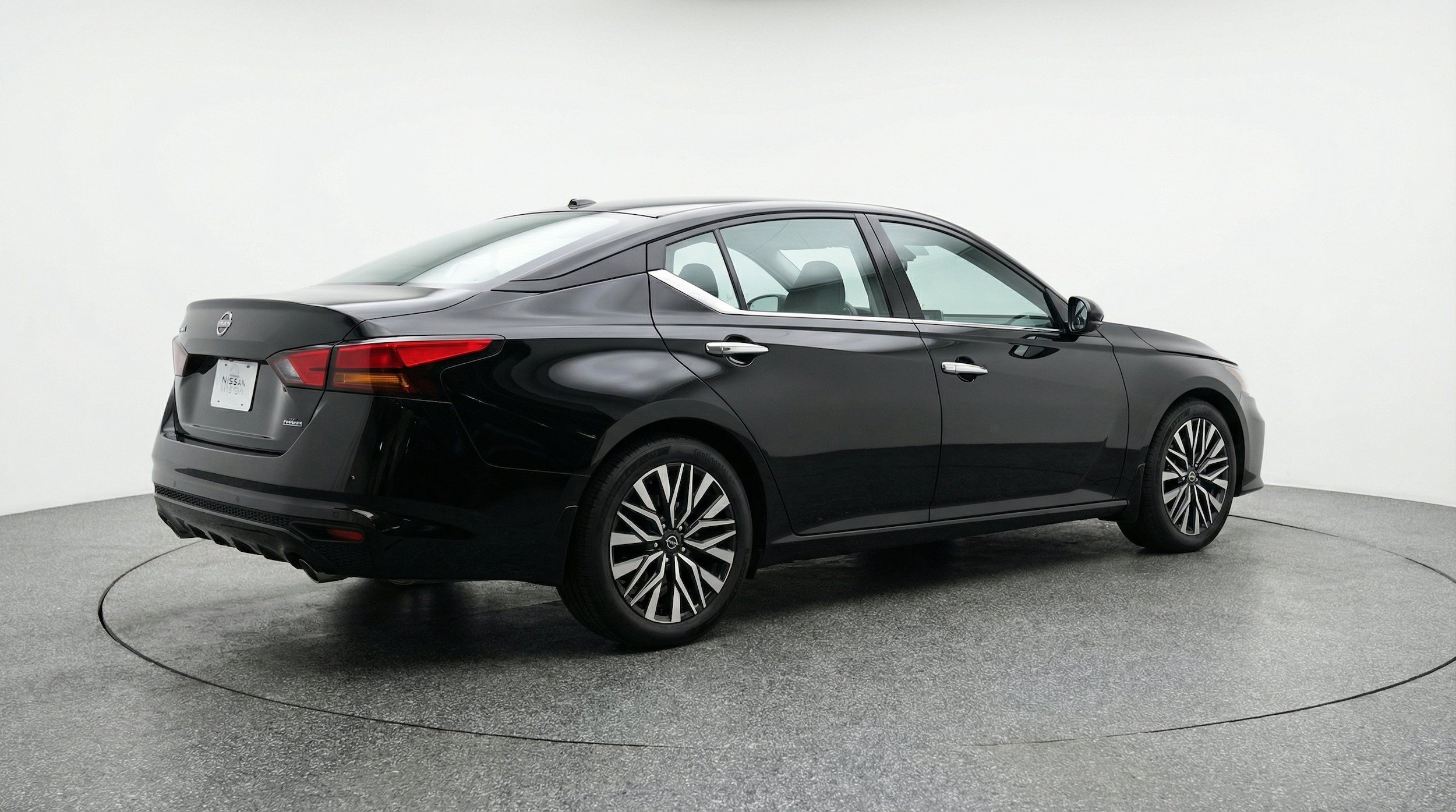 Thumbnail: 2025 Nissan Altima - 9