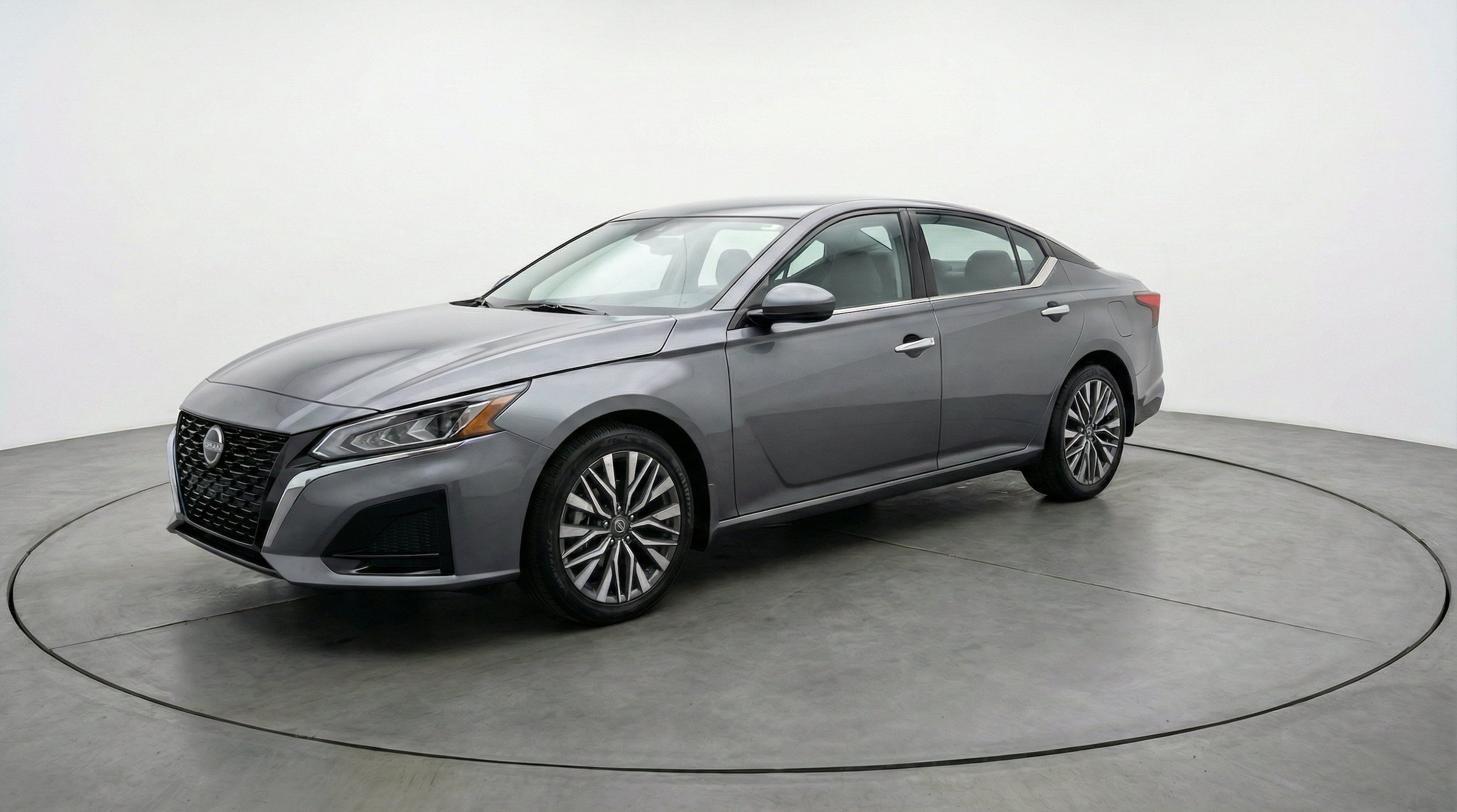 Thumbnail: 2025 Nissan Altima - 3