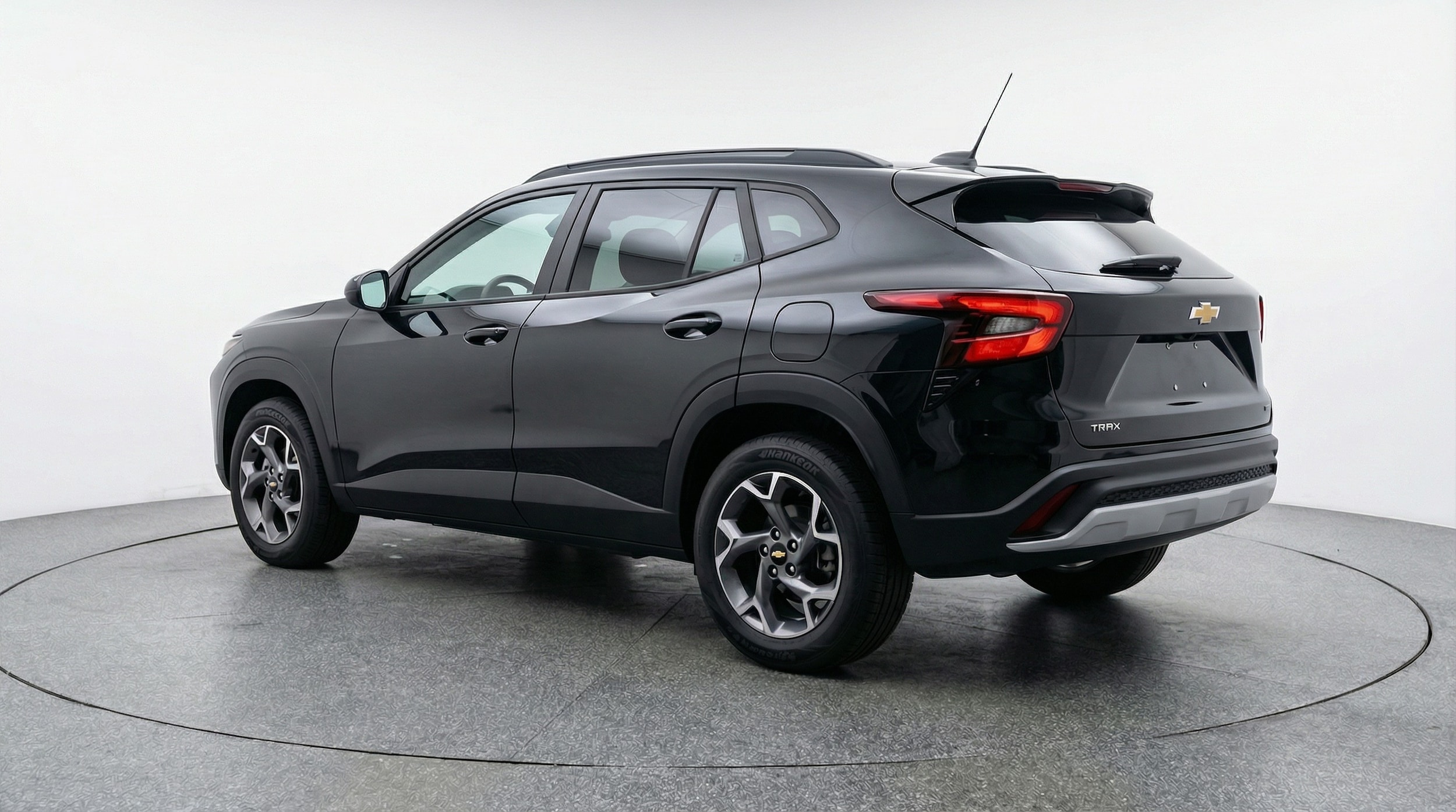 Thumbnail: 2025 Chevrolet Trax - 5