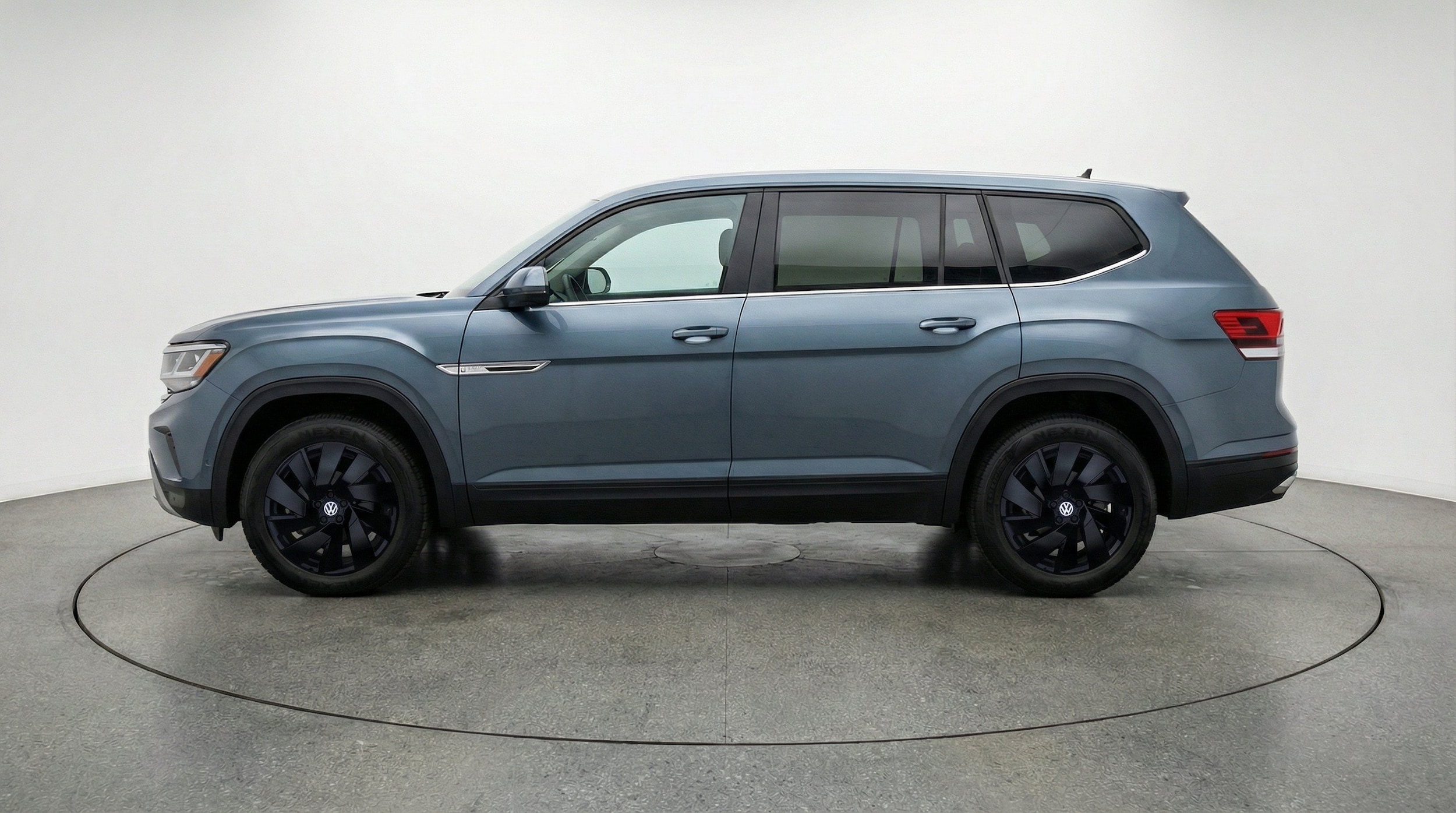 Thumbnail: 2026 Volkswagen Atlas - 5
