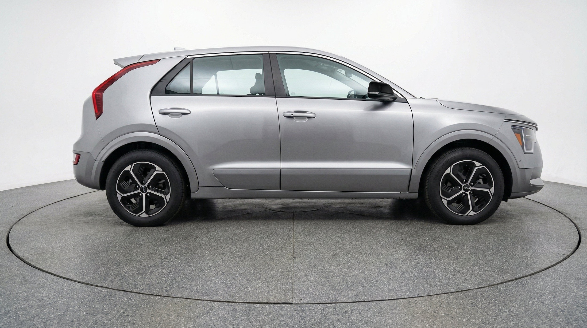 Thumbnail: 2026 Kia Niro - 11