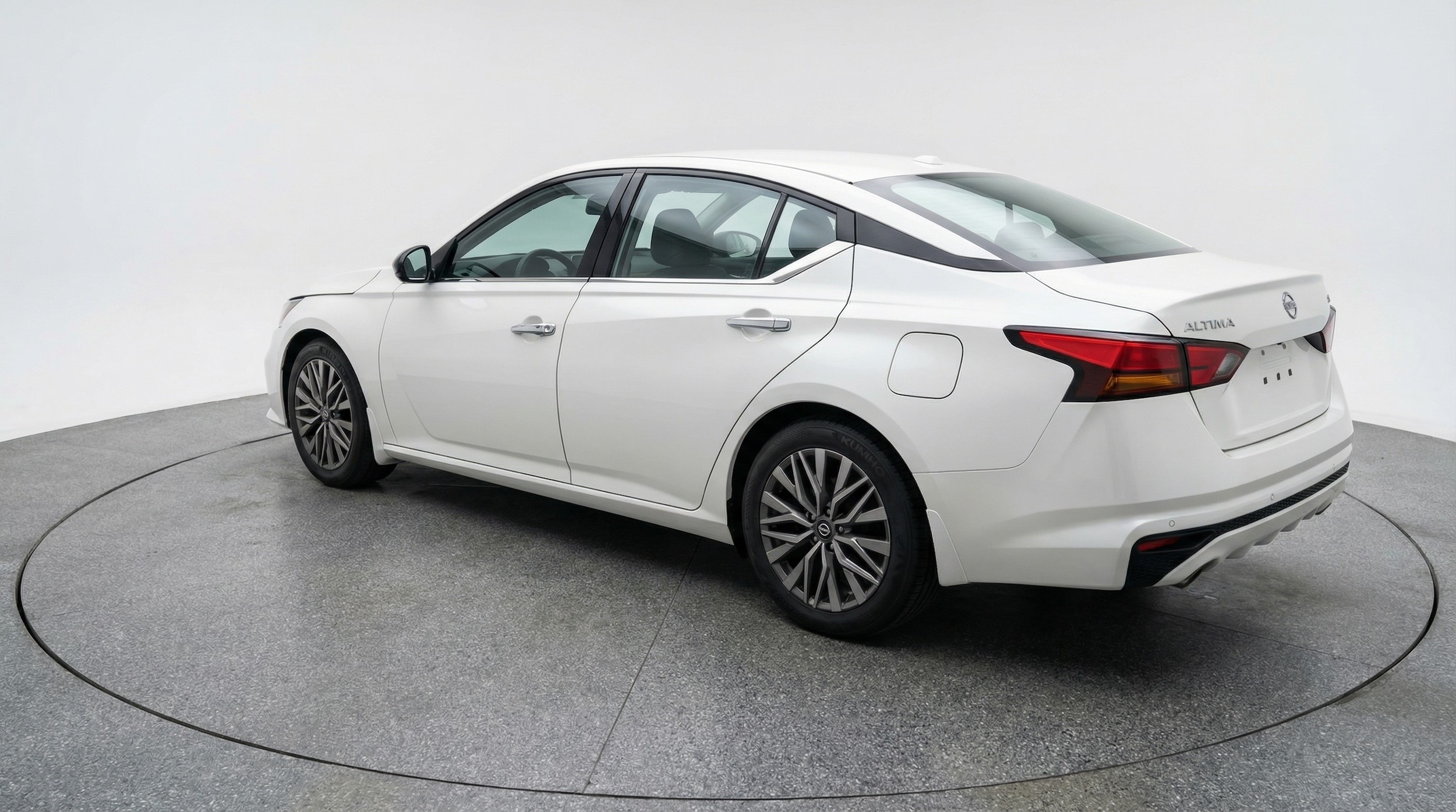 Thumbnail: 2025 Nissan Altima - 5