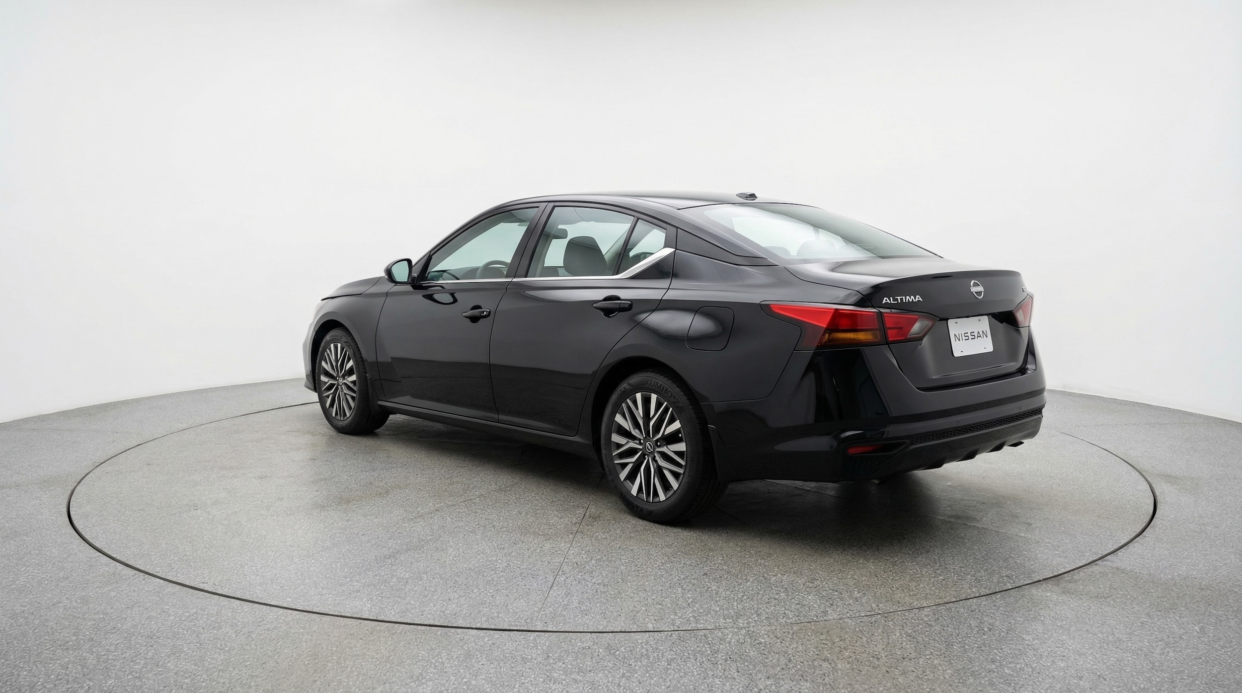 Thumbnail: 2025 Nissan Altima - 5