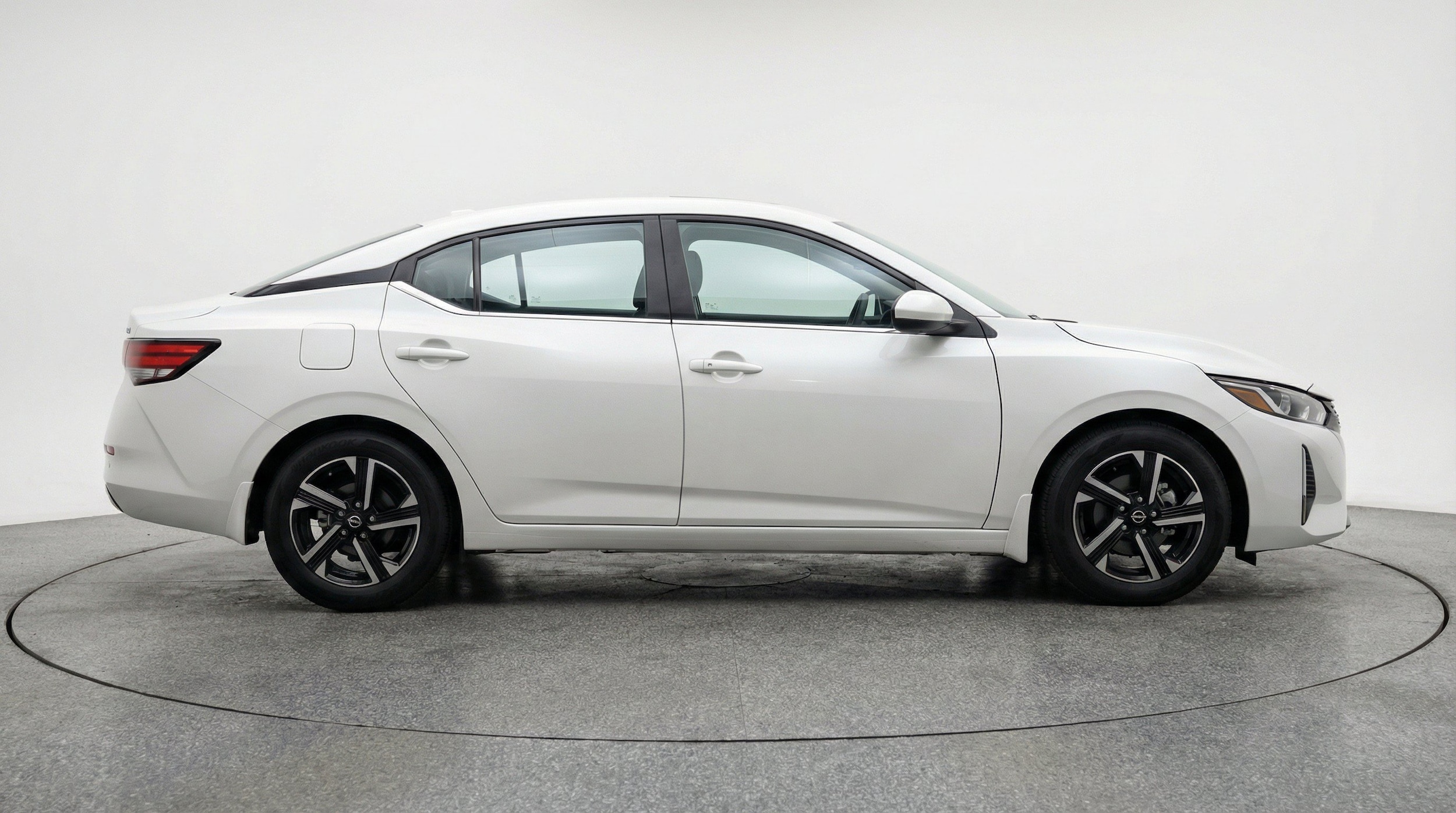 Thumbnail: 2025 Nissan Sentra - 11