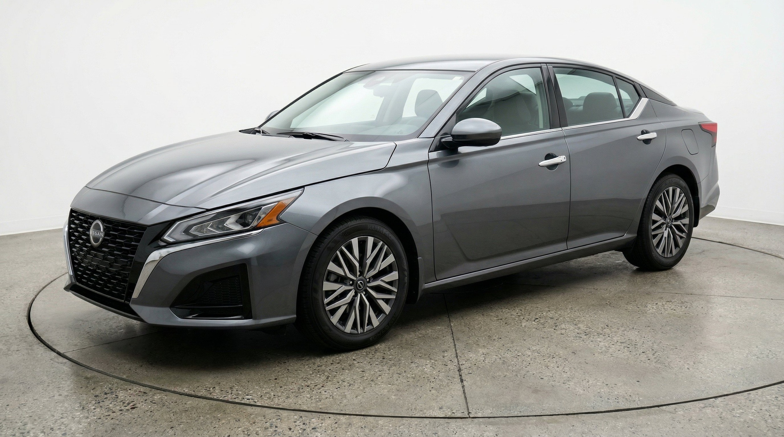 Thumbnail: 2025 Nissan Altima - 3