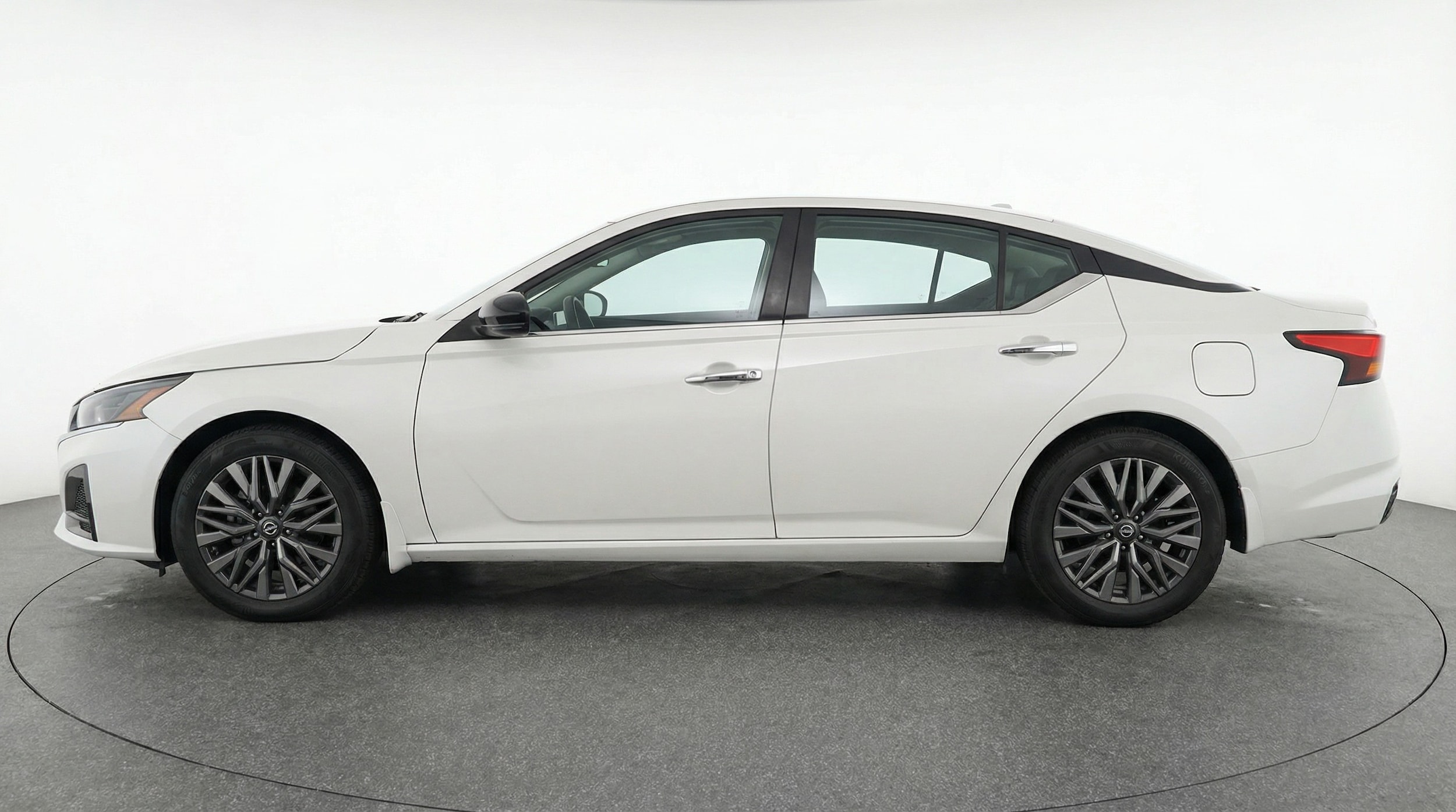 Thumbnail: 2025 Nissan Altima - 4