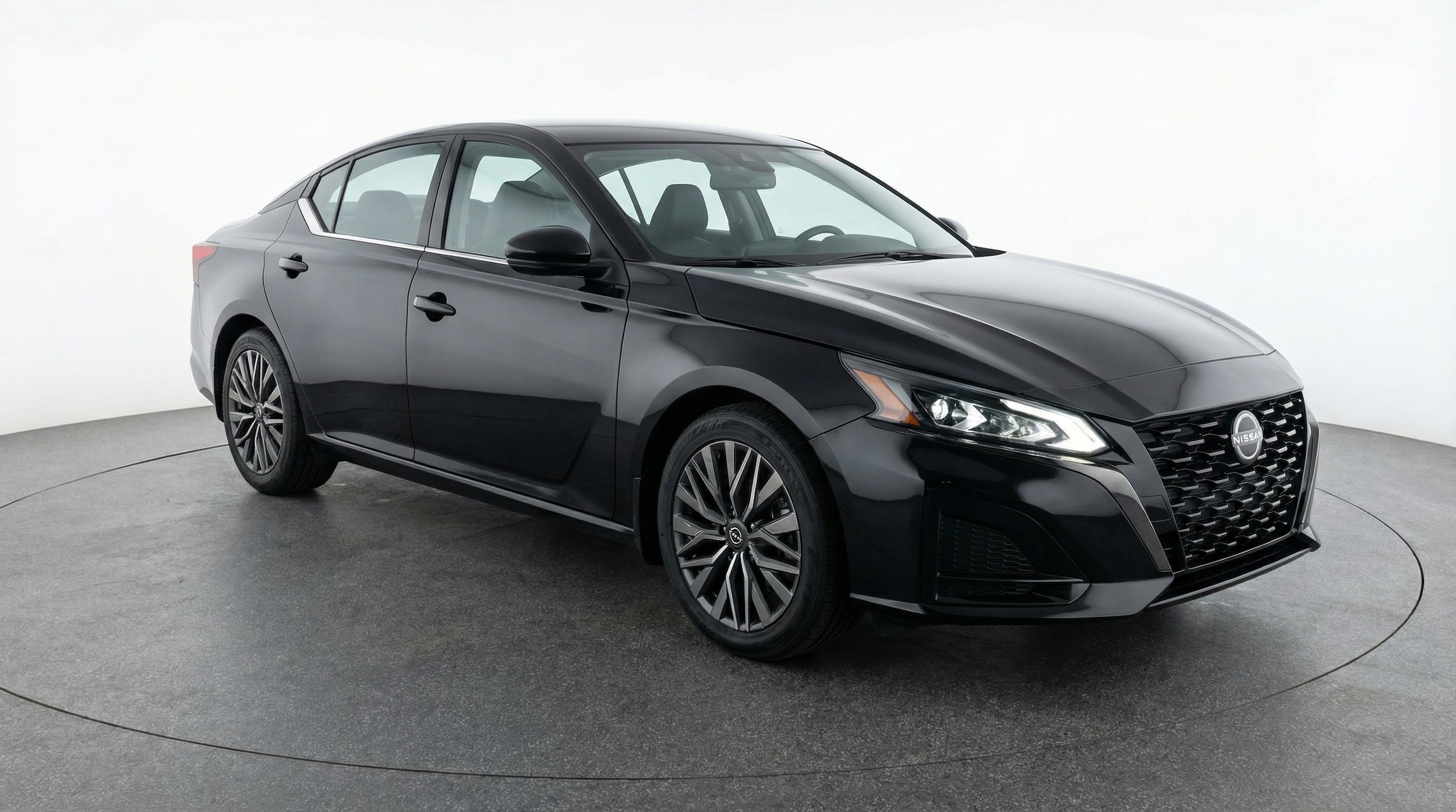 Thumbnail: 2025 Nissan Altima - 1