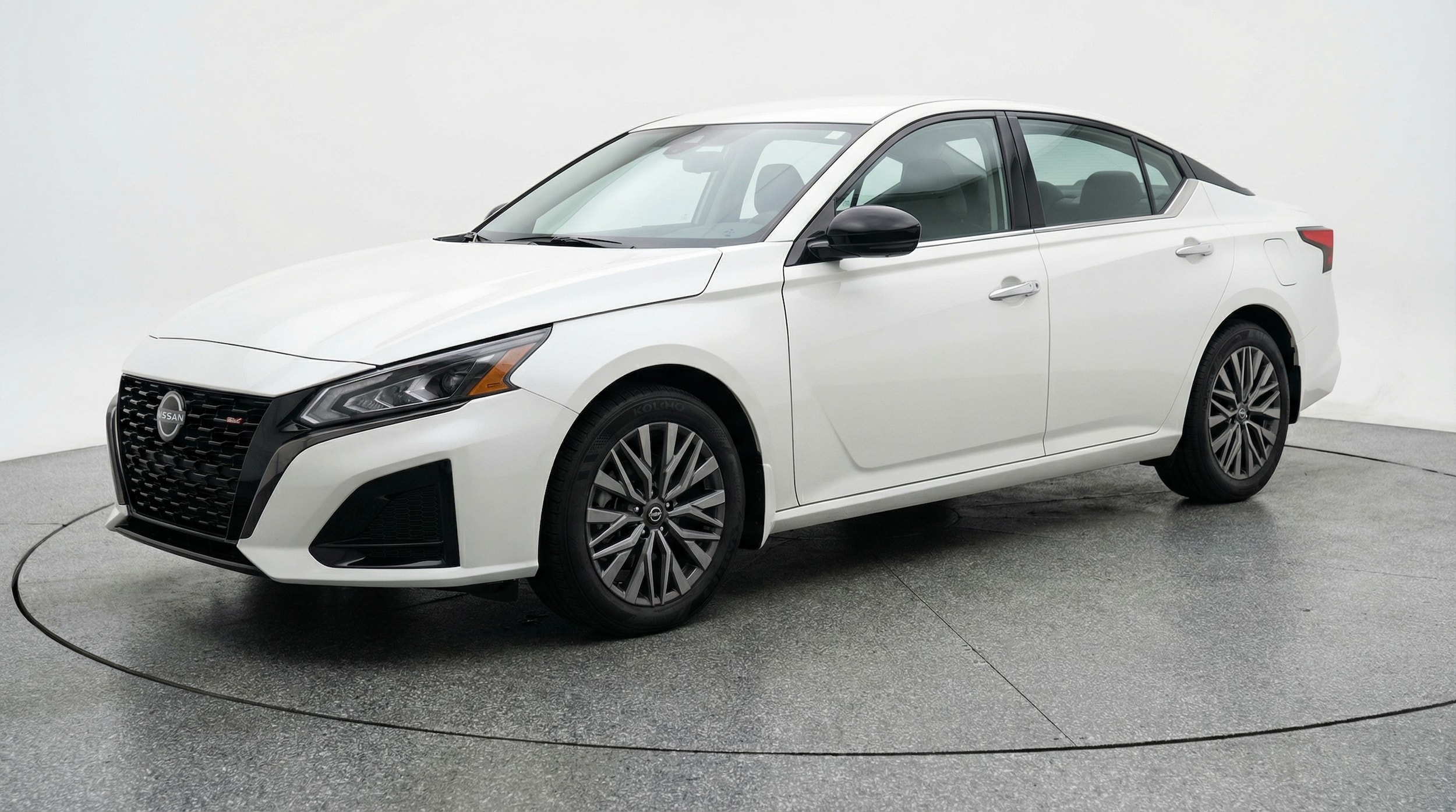 Thumbnail: 2025 Nissan Altima - 3