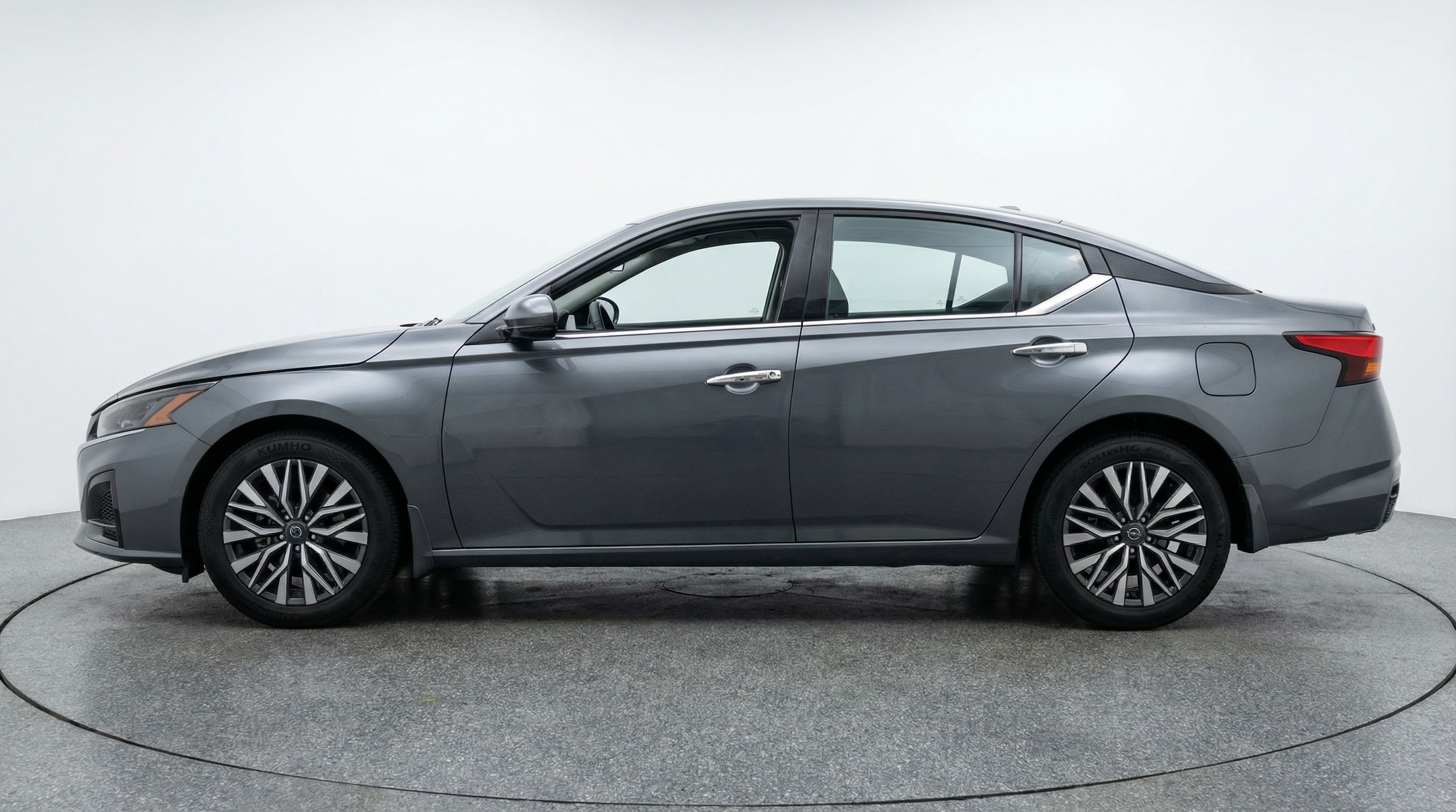 Thumbnail: 2025 Nissan Altima - 4