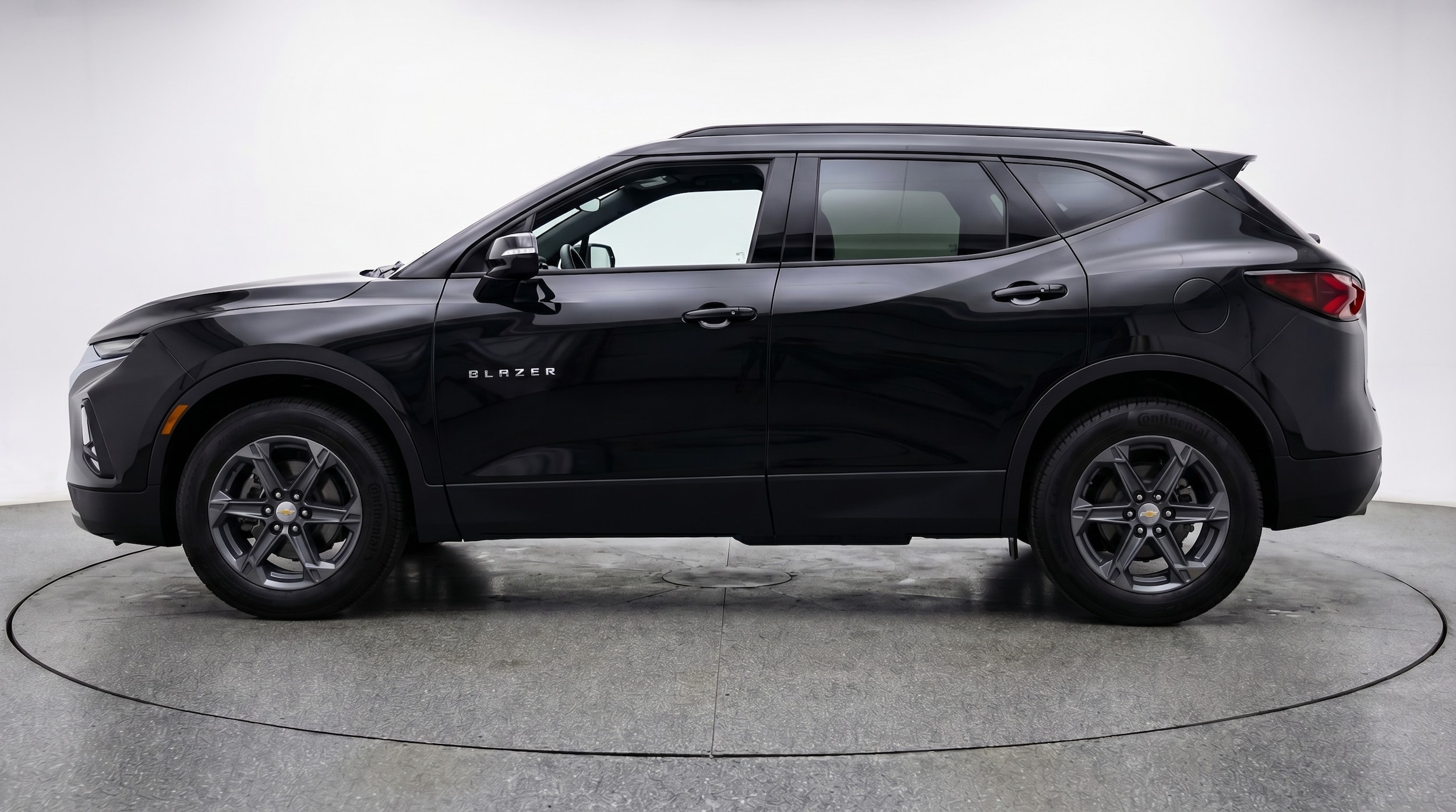 Thumbnail: 2025 Chevrolet Blazer - 4