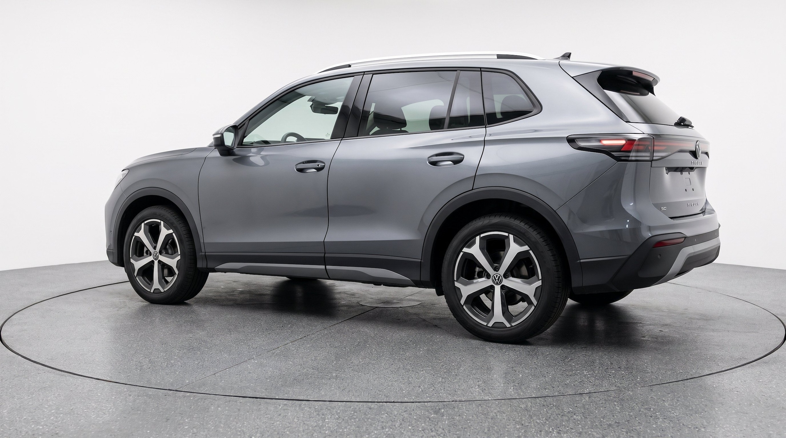 Thumbnail: 2026 Volkswagen Tiguan - 6